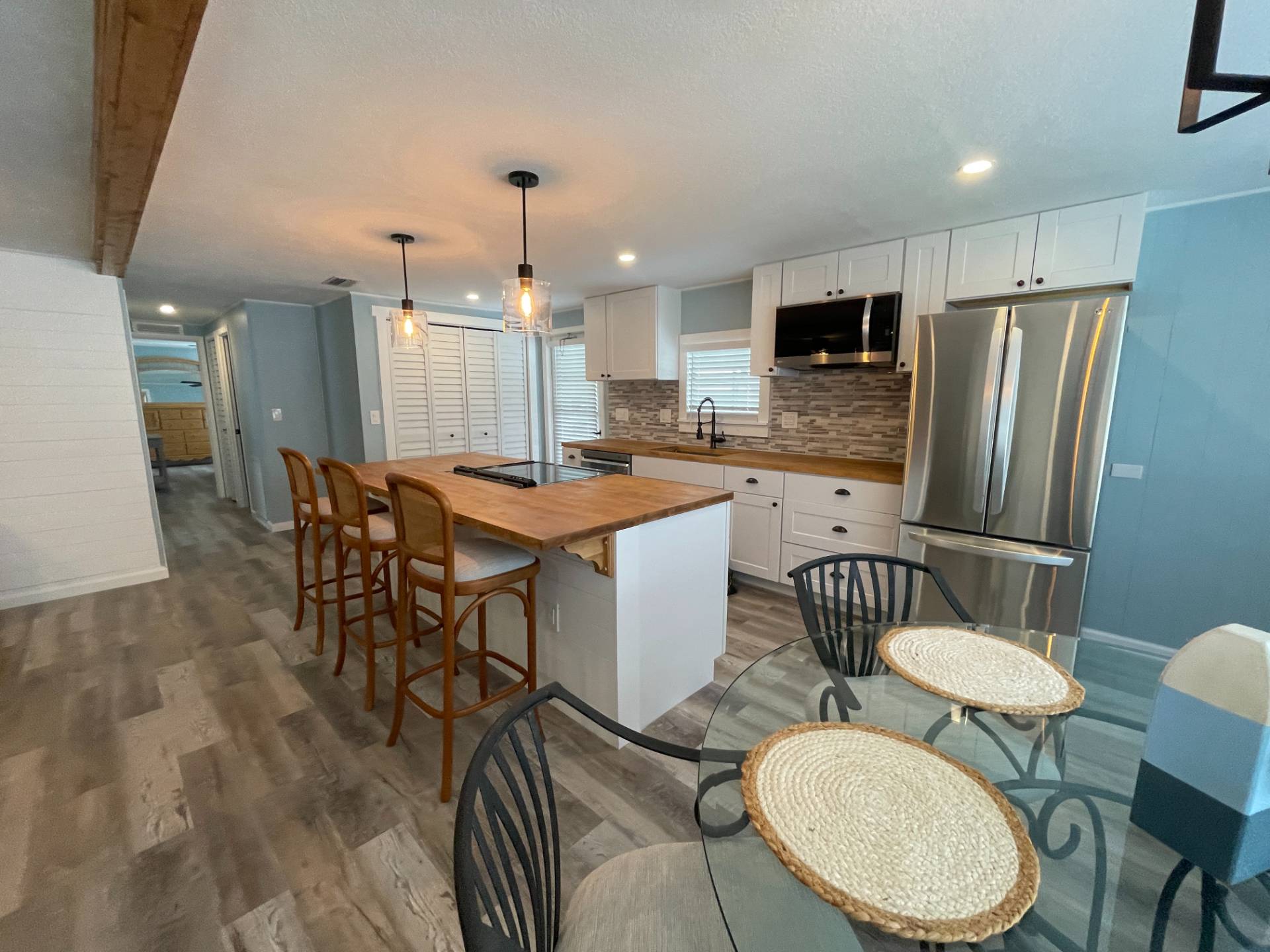 7523 Kings Drive, Ellenton, Florida 34222, 2 Bedrooms Bedrooms, ,2 BathroomsBathrooms,55-Plus Mobile Home,For Sale,Kings Drive,3770