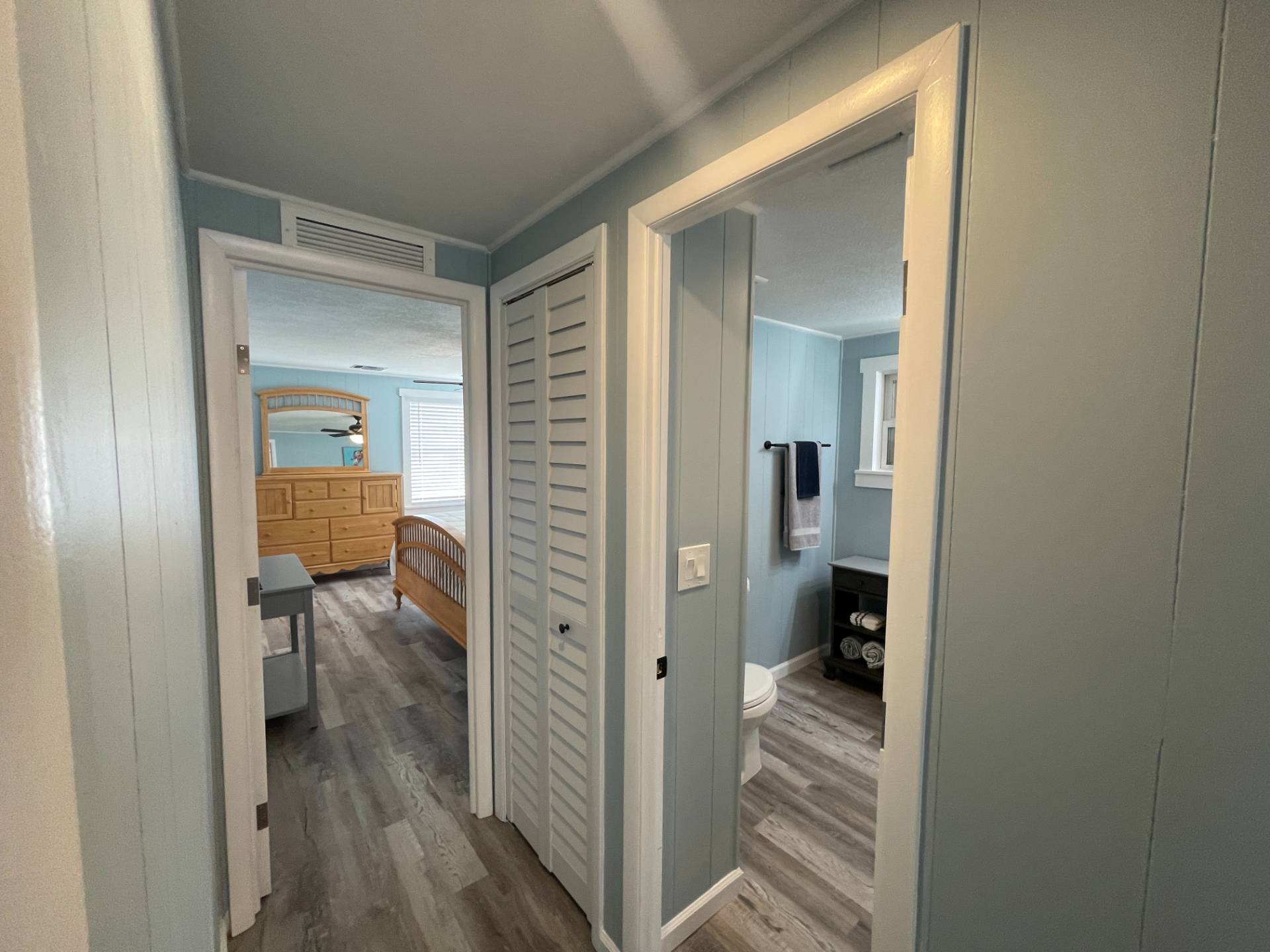 7523 Kings Drive, Ellenton, Florida 34222, 2 Bedrooms Bedrooms, ,2 BathroomsBathrooms,55-Plus Mobile Home,For Sale,Kings Drive,3770