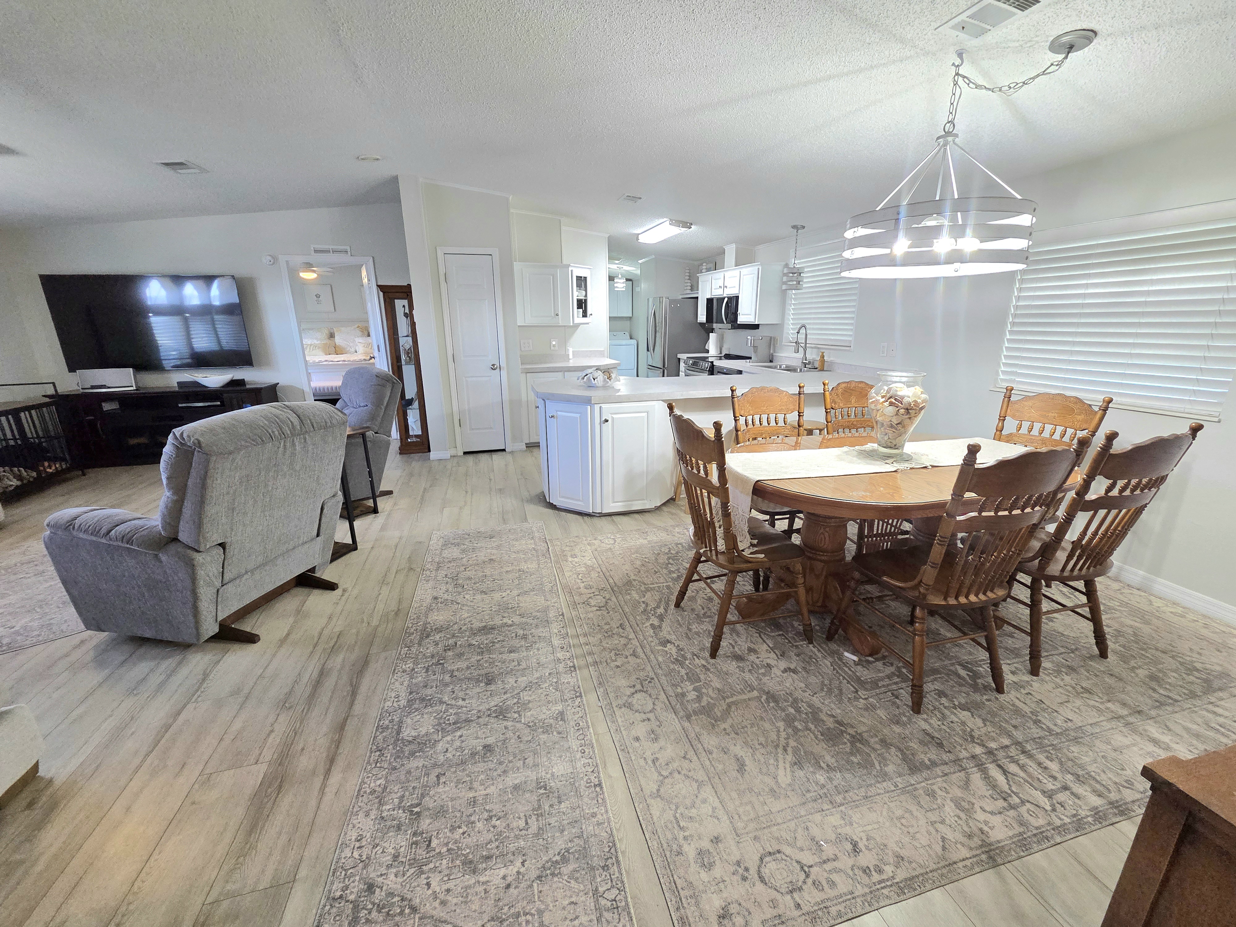 2612 87th Terrace East, Palmetto, Florida 34221, 3 Bedrooms Bedrooms, ,2 BathroomsBathrooms,55-Plus Mobile Home,For Sale,87th Terrace East,3784