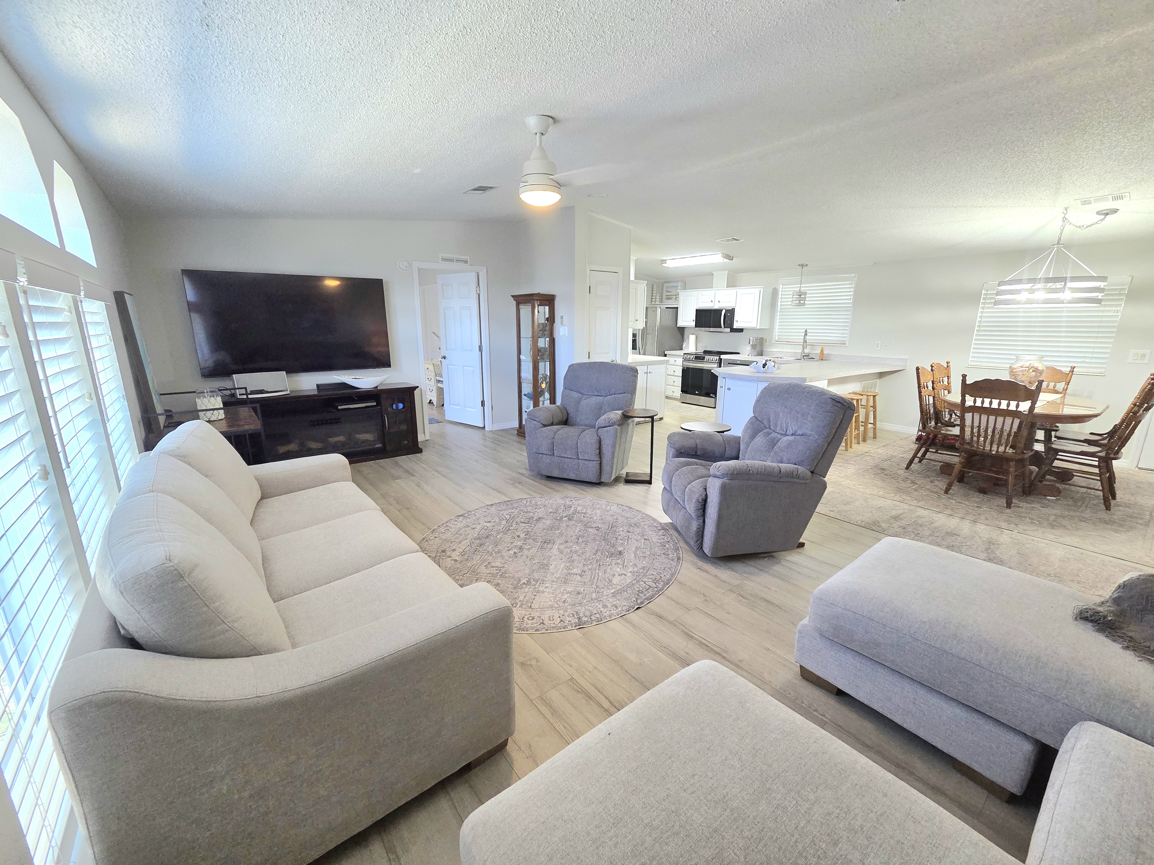 2612 87th Terrace East, Palmetto, Florida 34221, 3 Bedrooms Bedrooms, ,2 BathroomsBathrooms,55-Plus Mobile Home,For Sale,87th Terrace East,3784