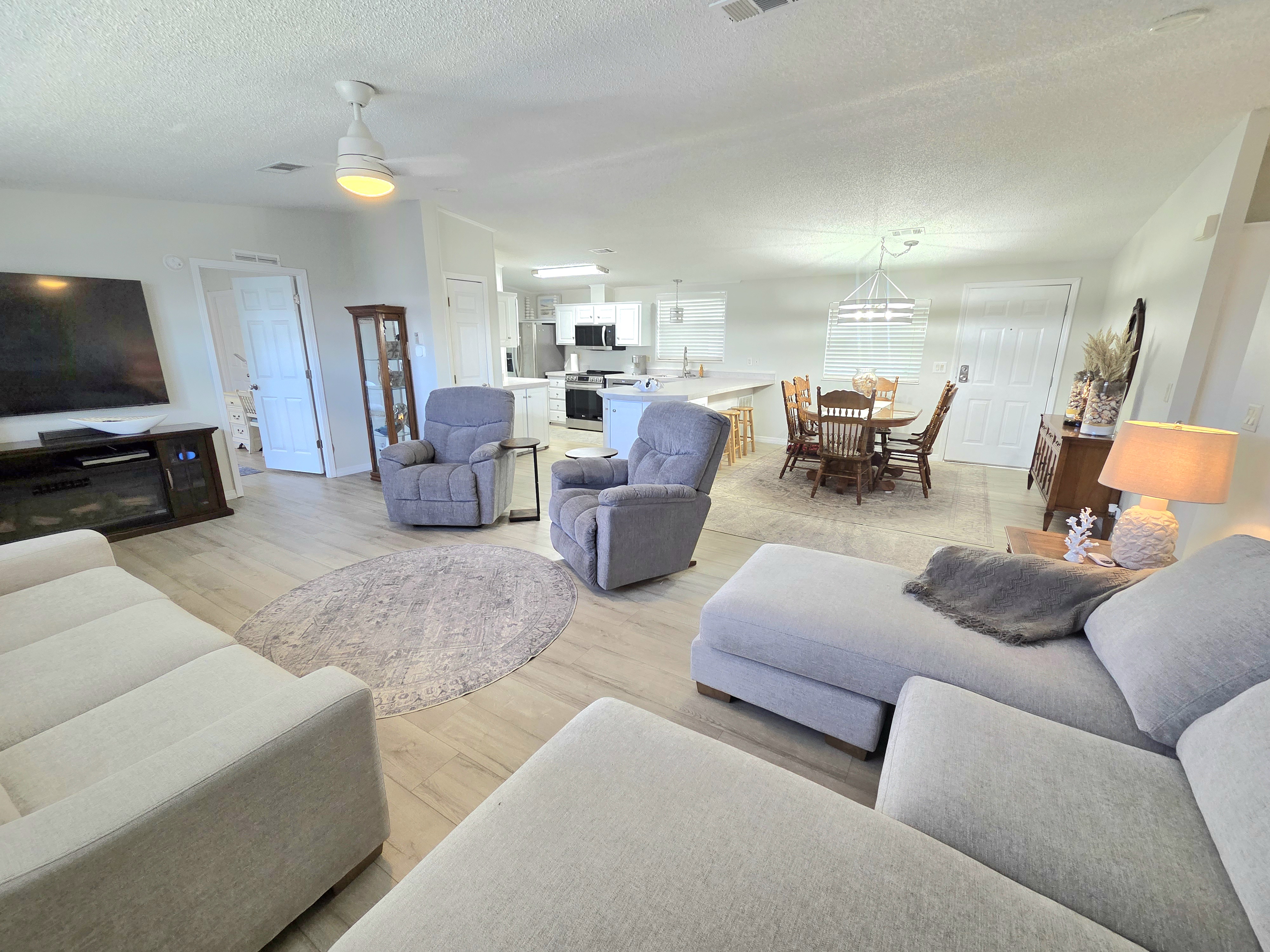 2612 87th Terrace East, Palmetto, Florida 34221, 3 Bedrooms Bedrooms, ,2 BathroomsBathrooms,55-Plus Mobile Home,For Sale,87th Terrace East,3784