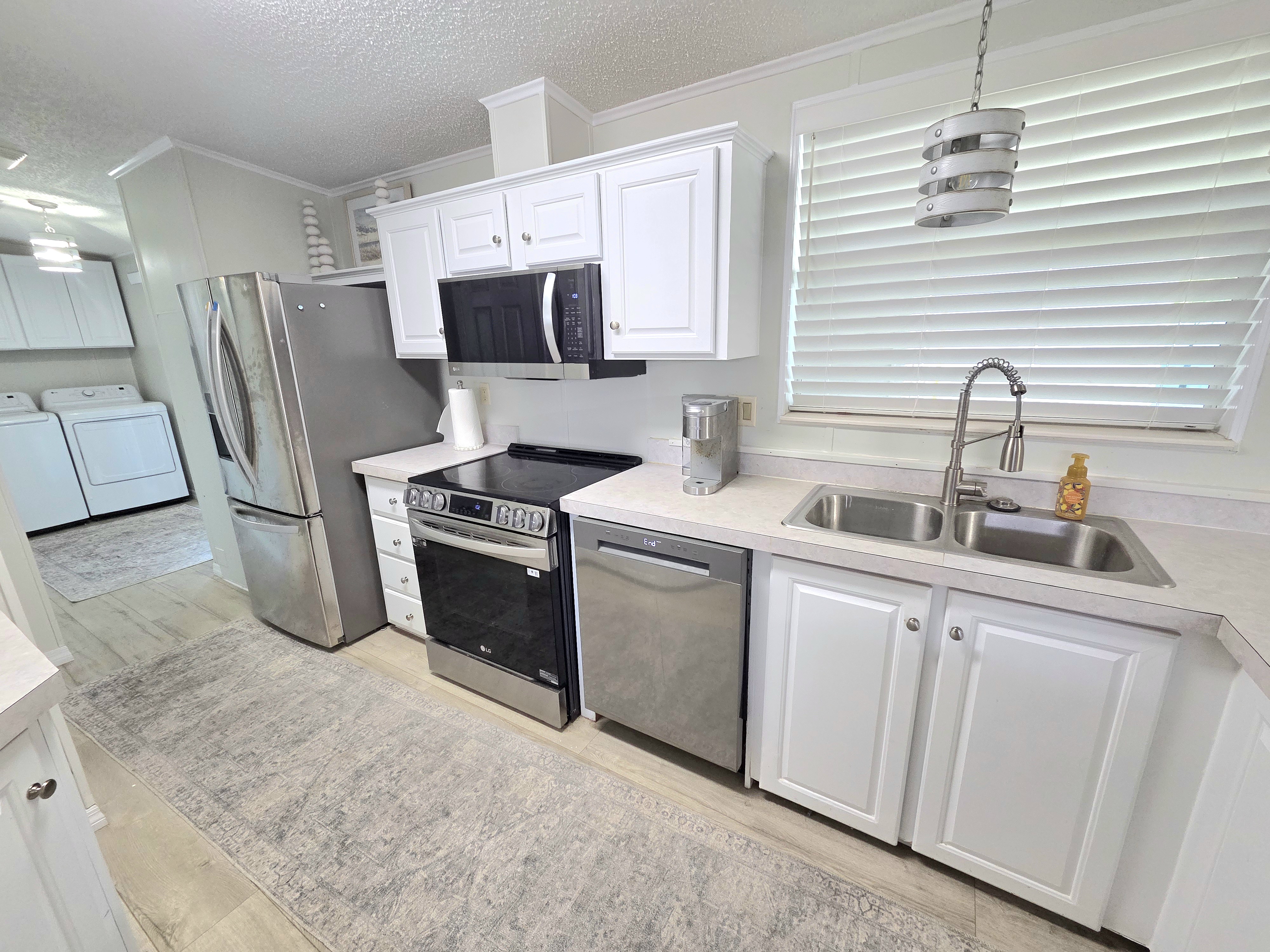 2612 87th Terrace East, Palmetto, Florida 34221, 3 Bedrooms Bedrooms, ,2 BathroomsBathrooms,55-Plus Mobile Home,For Sale,87th Terrace East,3784