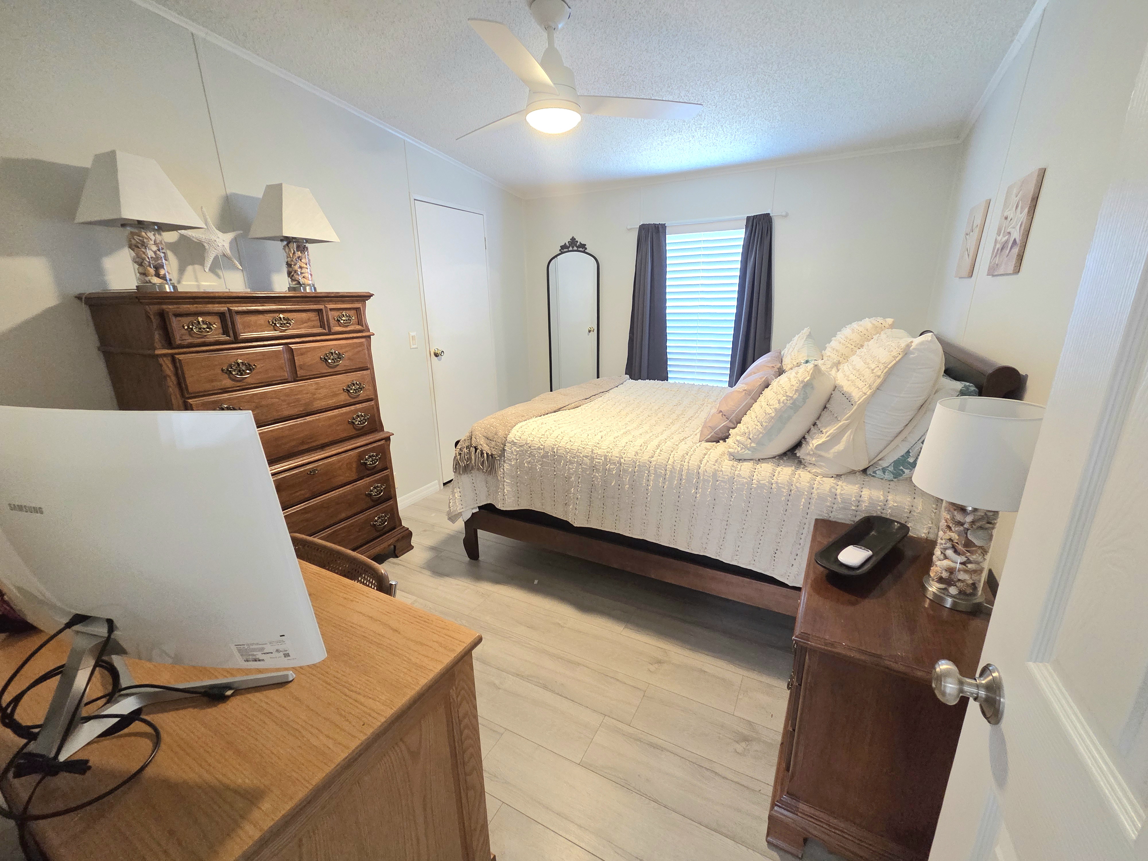 2612 87th Terrace East, Palmetto, Florida 34221, 3 Bedrooms Bedrooms, ,2 BathroomsBathrooms,55-Plus Mobile Home,For Sale,87th Terrace East,3784