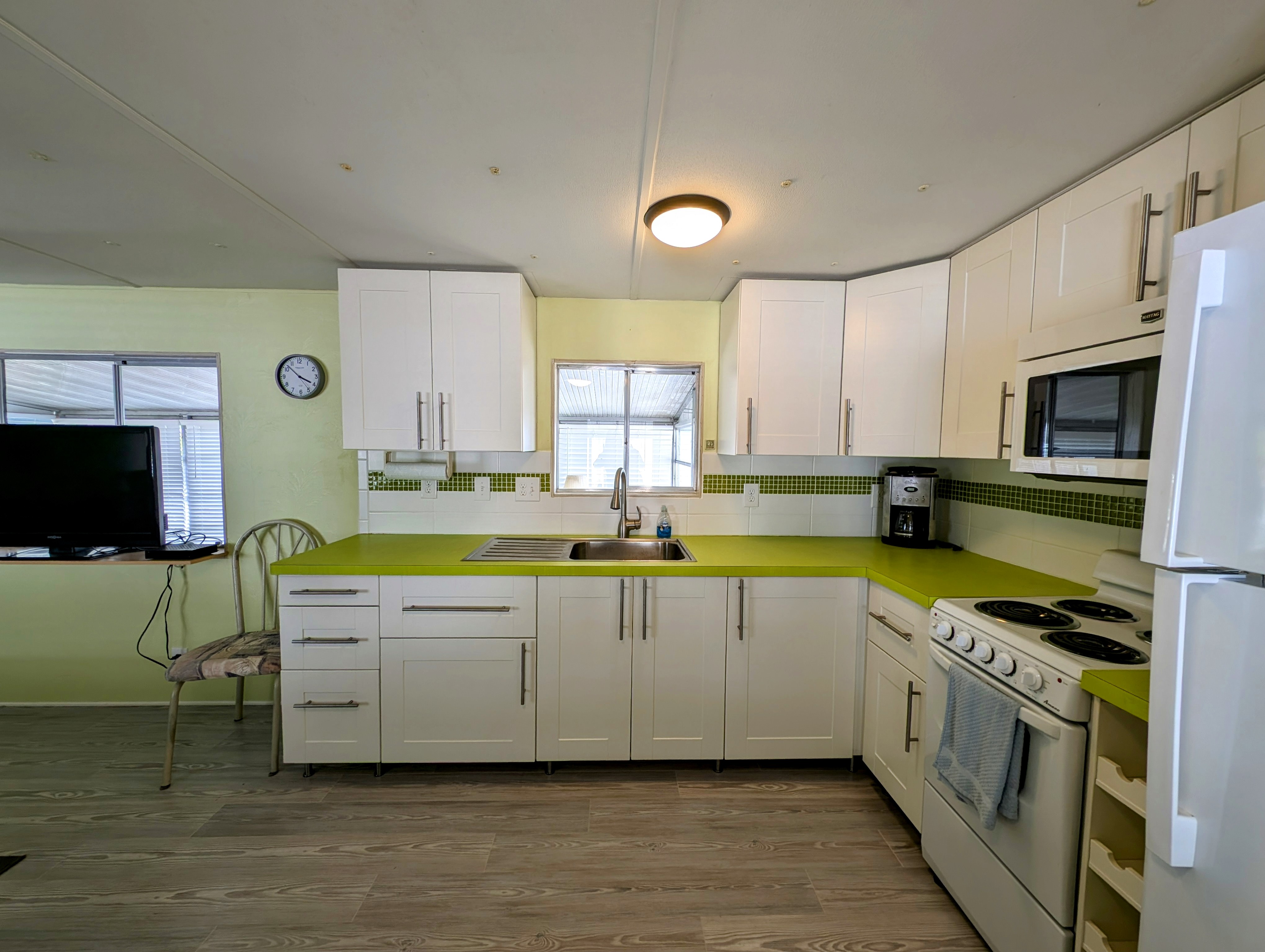 1652 Moonraker Drive, Ruskin, Florida 33570, 2 Bedrooms Bedrooms, ,1.5 BathroomsBathrooms,55-Plus Mobile Home,For Sale,Moonraker Drive,3787