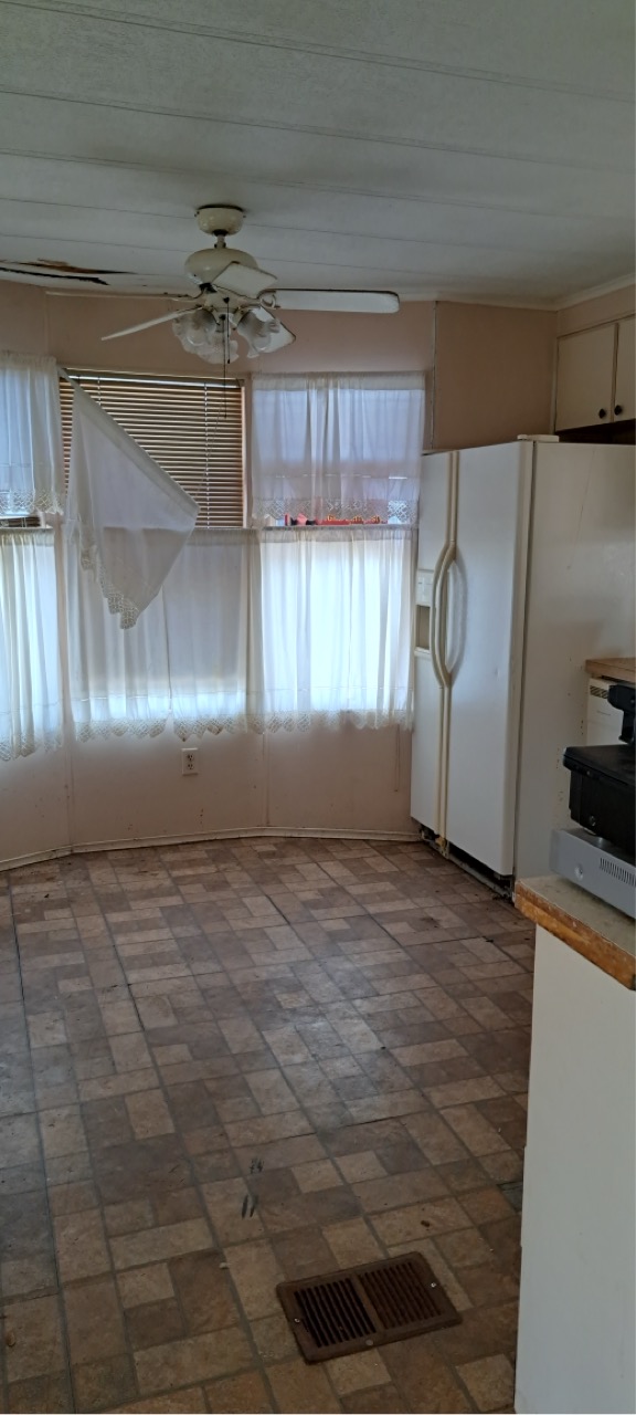 12100 Seminole Blvd, Lot 96, Largo, Florida 33778, 2 Bedrooms Bedrooms, ,2 BathroomsBathrooms,55-Plus Mobile Home,For Sale,Seminole Blvd, Lot 96,3791