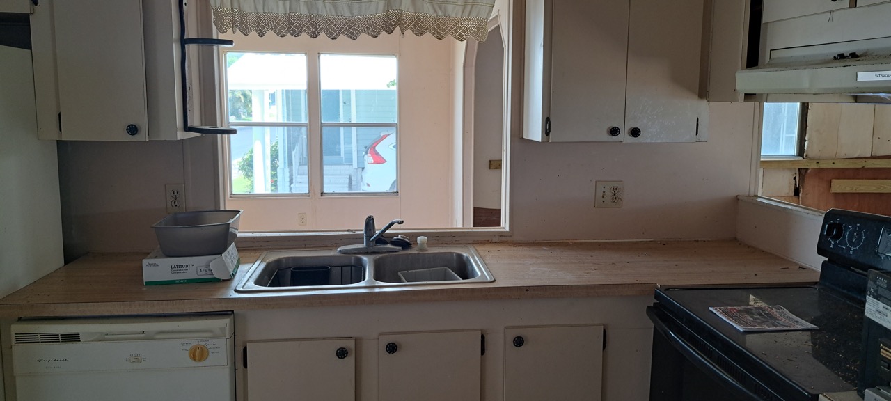 12100 Seminole Blvd, Lot 96, Largo, Florida 33778, 2 Bedrooms Bedrooms, ,2 BathroomsBathrooms,55-Plus Mobile Home,For Sale,Seminole Blvd, Lot 96,3791
