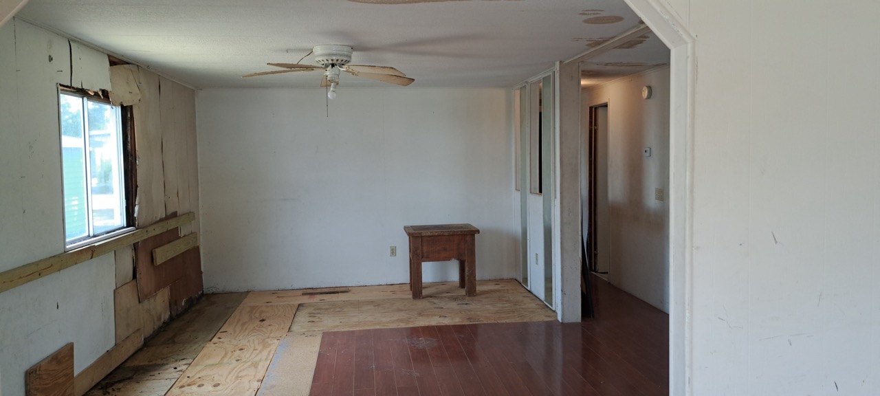 12100 Seminole Blvd, Lot 96, Largo, Florida 33778, 2 Bedrooms Bedrooms, ,2 BathroomsBathrooms,55-Plus Mobile Home,For Sale,Seminole Blvd, Lot 96,3791