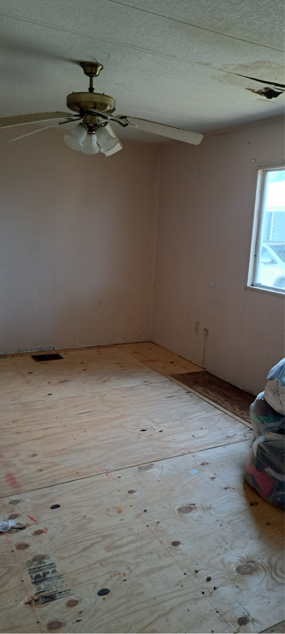 12100 Seminole Blvd, Lot 96, Largo, Florida 33778, 2 Bedrooms Bedrooms, ,2 BathroomsBathrooms,55-Plus Mobile Home,For Sale,Seminole Blvd, Lot 96,3791