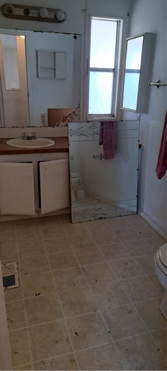 12100 Seminole Blvd, Lot 96, Largo, Florida 33778, 2 Bedrooms Bedrooms, ,2 BathroomsBathrooms,55-Plus Mobile Home,For Sale,Seminole Blvd, Lot 96,3791