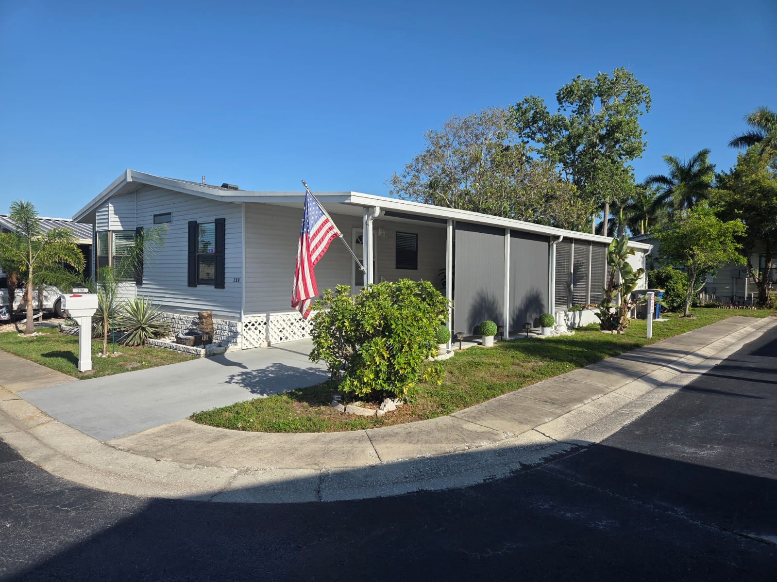 100 Hampton Road, Lot 298, Clearwater, Florida 33759, 3 Bedrooms Bedrooms, ,2 BathroomsBathrooms,55-Plus Mobile Home,For Sale,Hampton Road, Lot 298,3792