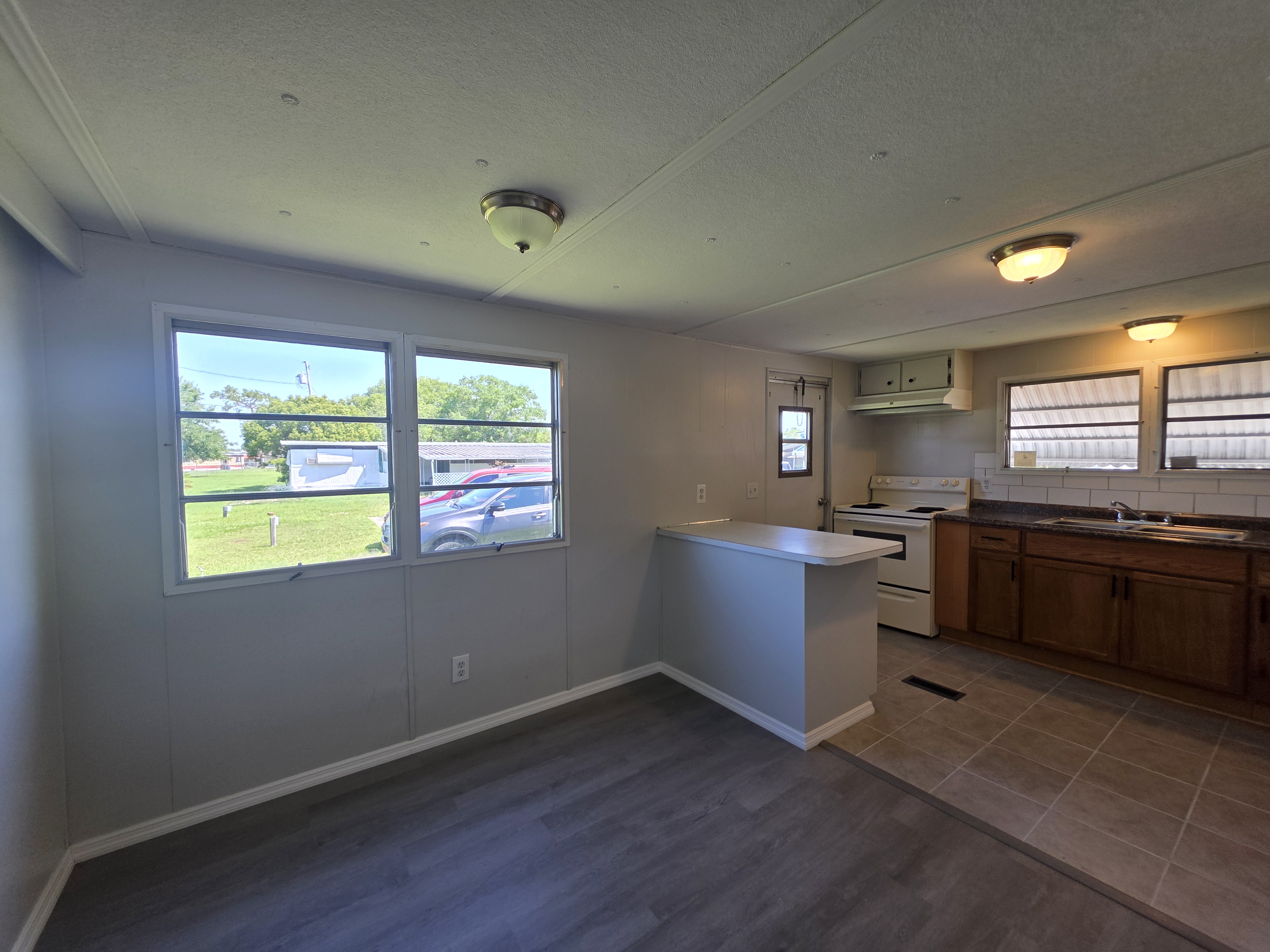 2800 US Hwy 17-92 W, Lot 75, Haines City, Florida 33844, 2 Bedrooms Bedrooms, ,1 BathroomBathrooms,55-Plus Mobile Home,For Sale,US Hwy 17-92 W, Lot 75,3795