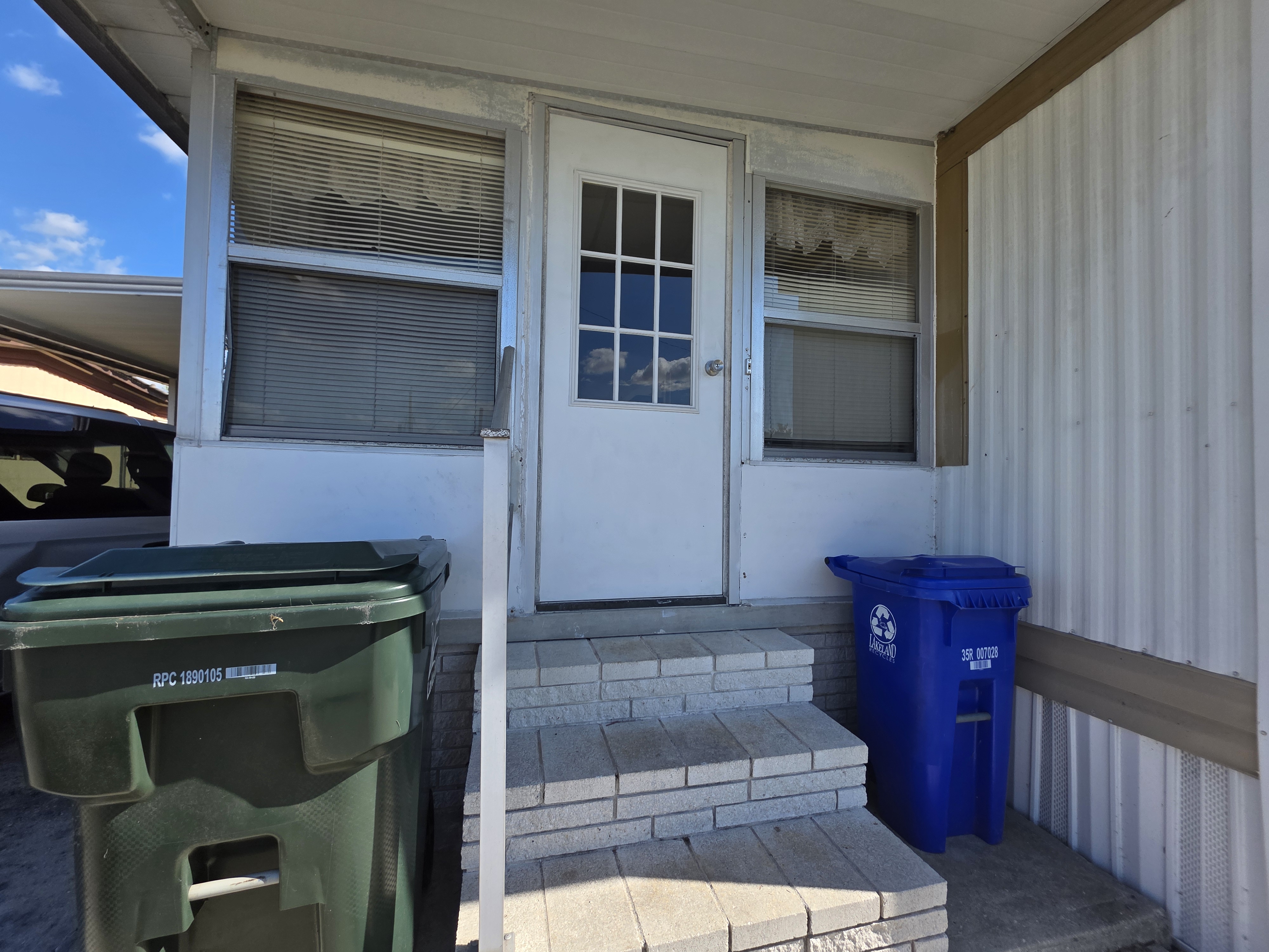 222 May St, Lakeland, Florida 33815, 2 Bedrooms Bedrooms, ,1.5 BathroomsBathrooms,55-Plus Mobile Home,For Sale,May St,3803