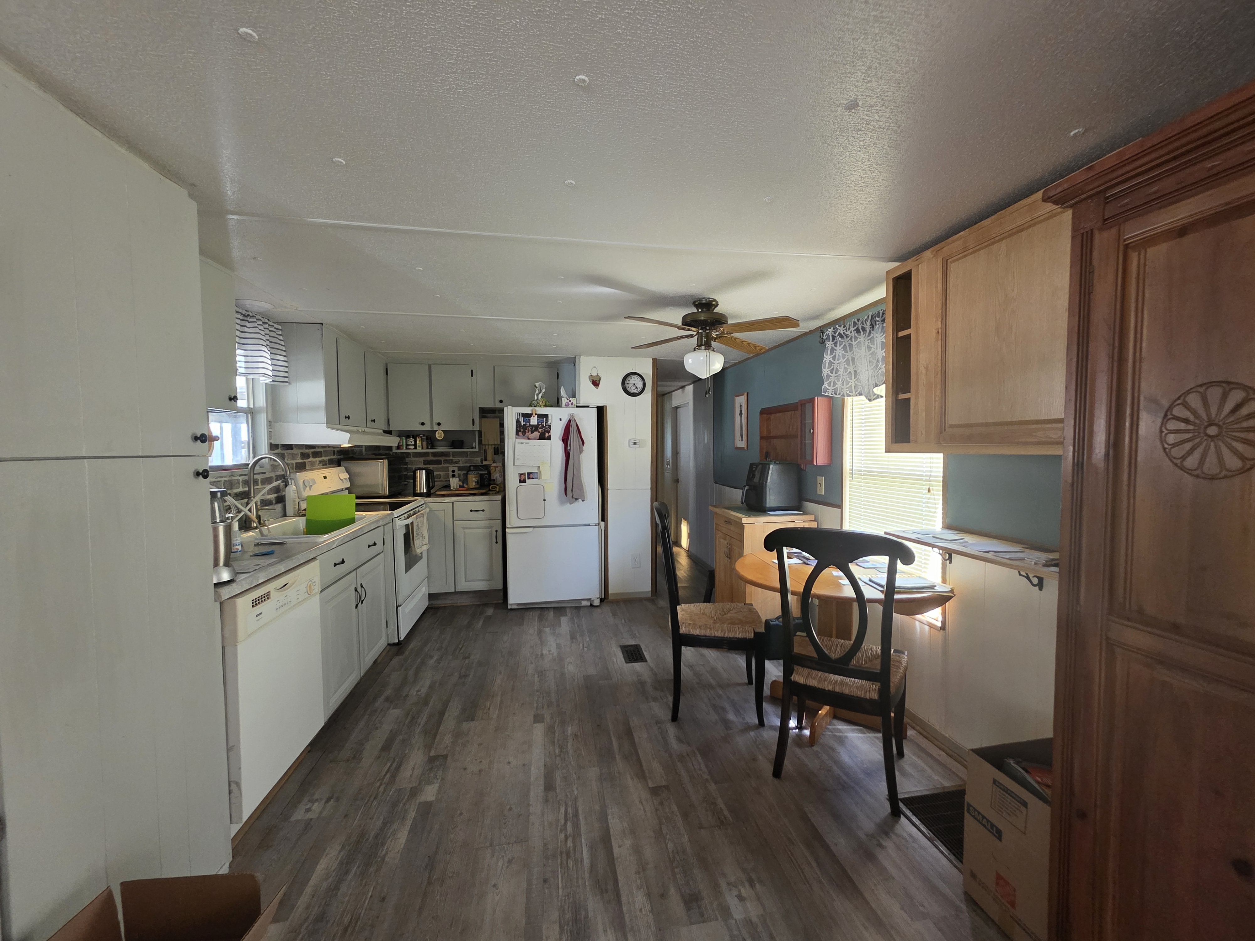 222 May St, Lakeland, Florida 33815, 2 Bedrooms Bedrooms, ,1.5 BathroomsBathrooms,55-Plus Mobile Home,For Sale,May St,3803