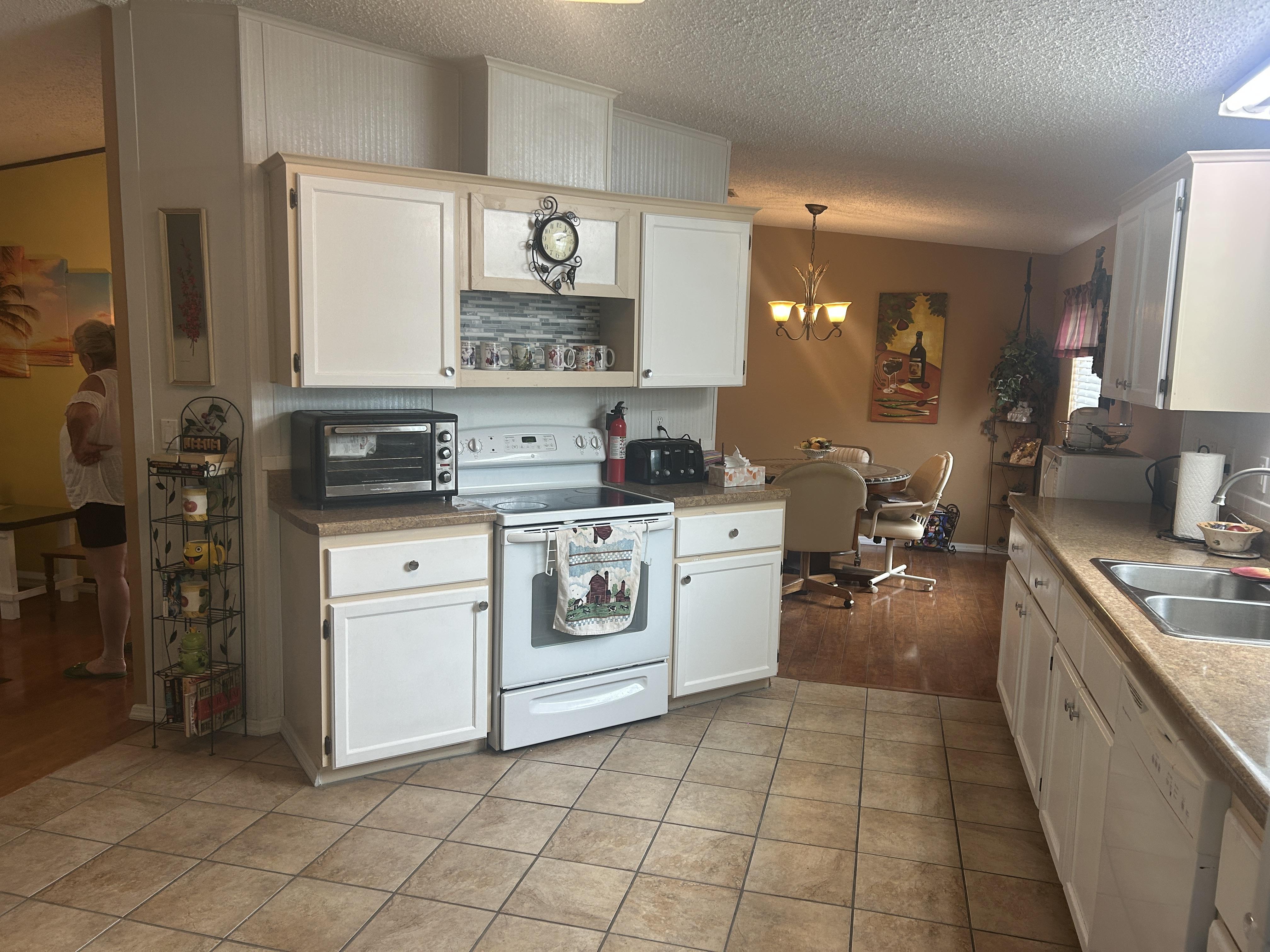 2604 Cache Drive, Trinity, Florida 34655, 2 Bedrooms Bedrooms, ,2 BathroomsBathrooms,55-Plus Mobile Home,For Sale,Cache Drive,3806