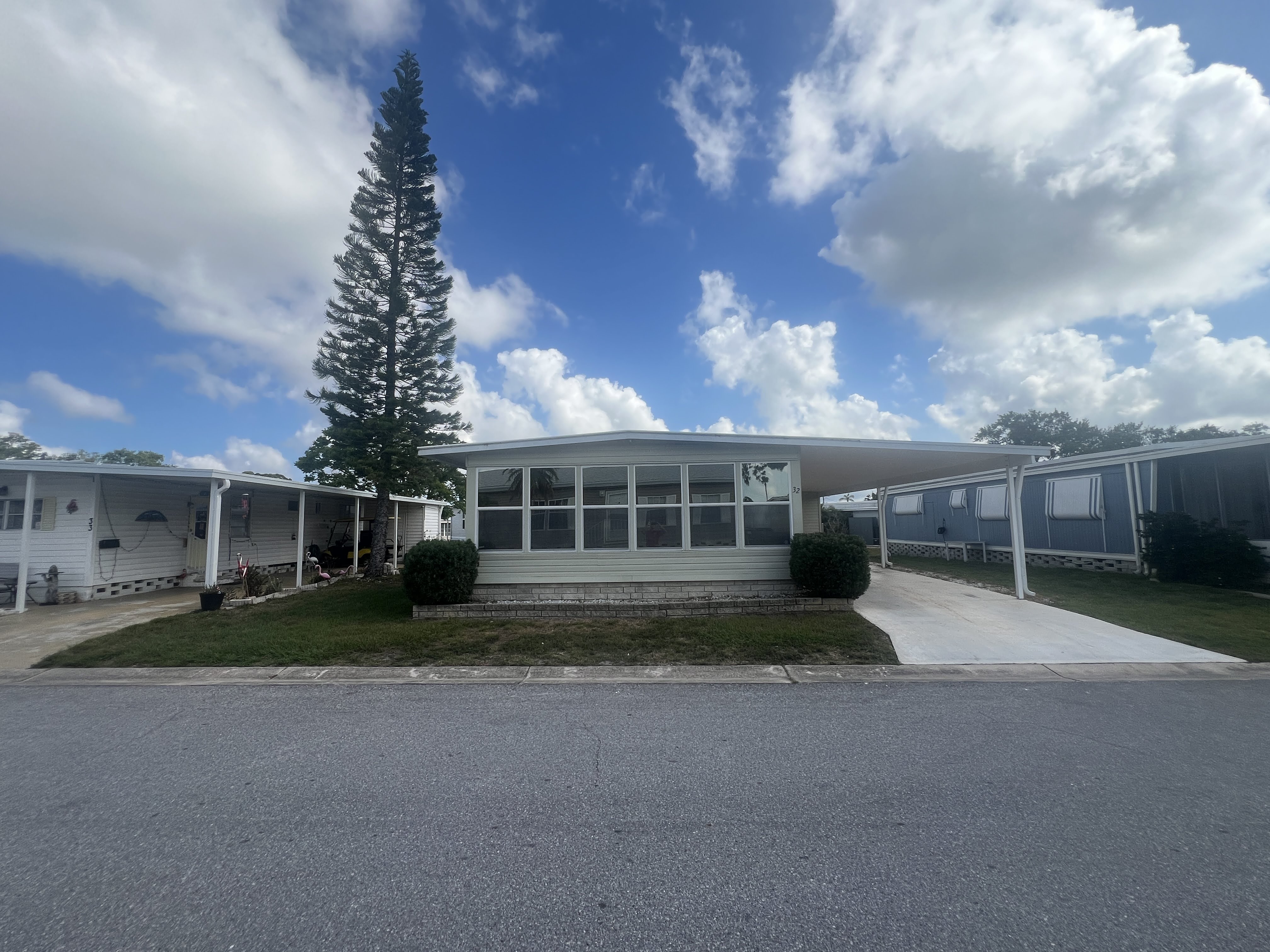 7001 142nd Avenue N, Lot 32, Largo, Florida 33771, 2 Bedrooms Bedrooms, ,2 BathroomsBathrooms,55-Plus Mobile Home,For Sale,142nd Avenue N, Lot 32,3809