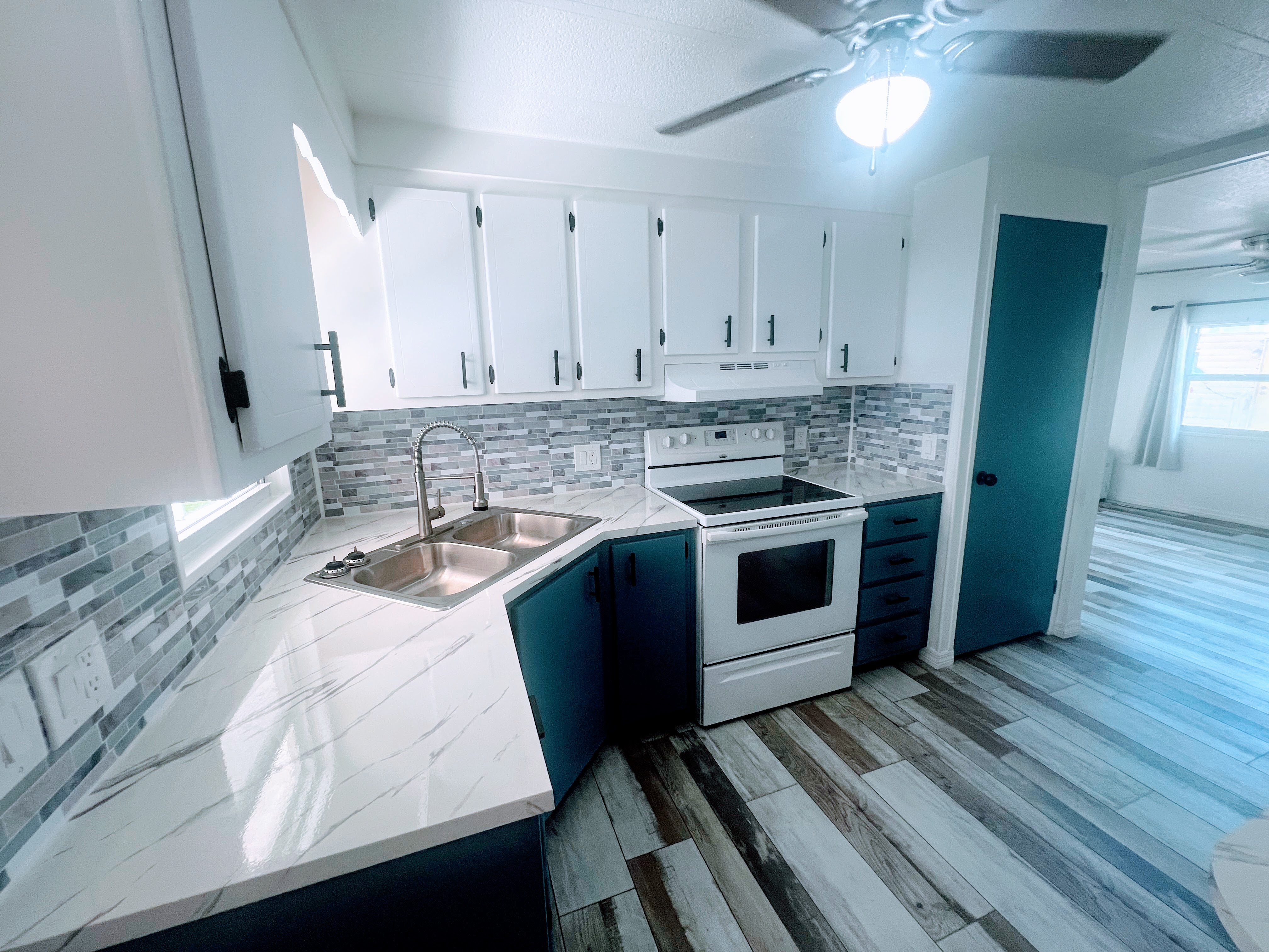 7001 142nd Avenue N, Lot 32, Largo, Florida 33771, 2 Bedrooms Bedrooms, ,2 BathroomsBathrooms,55-Plus Mobile Home,For Sale,142nd Avenue N, Lot 32,3809