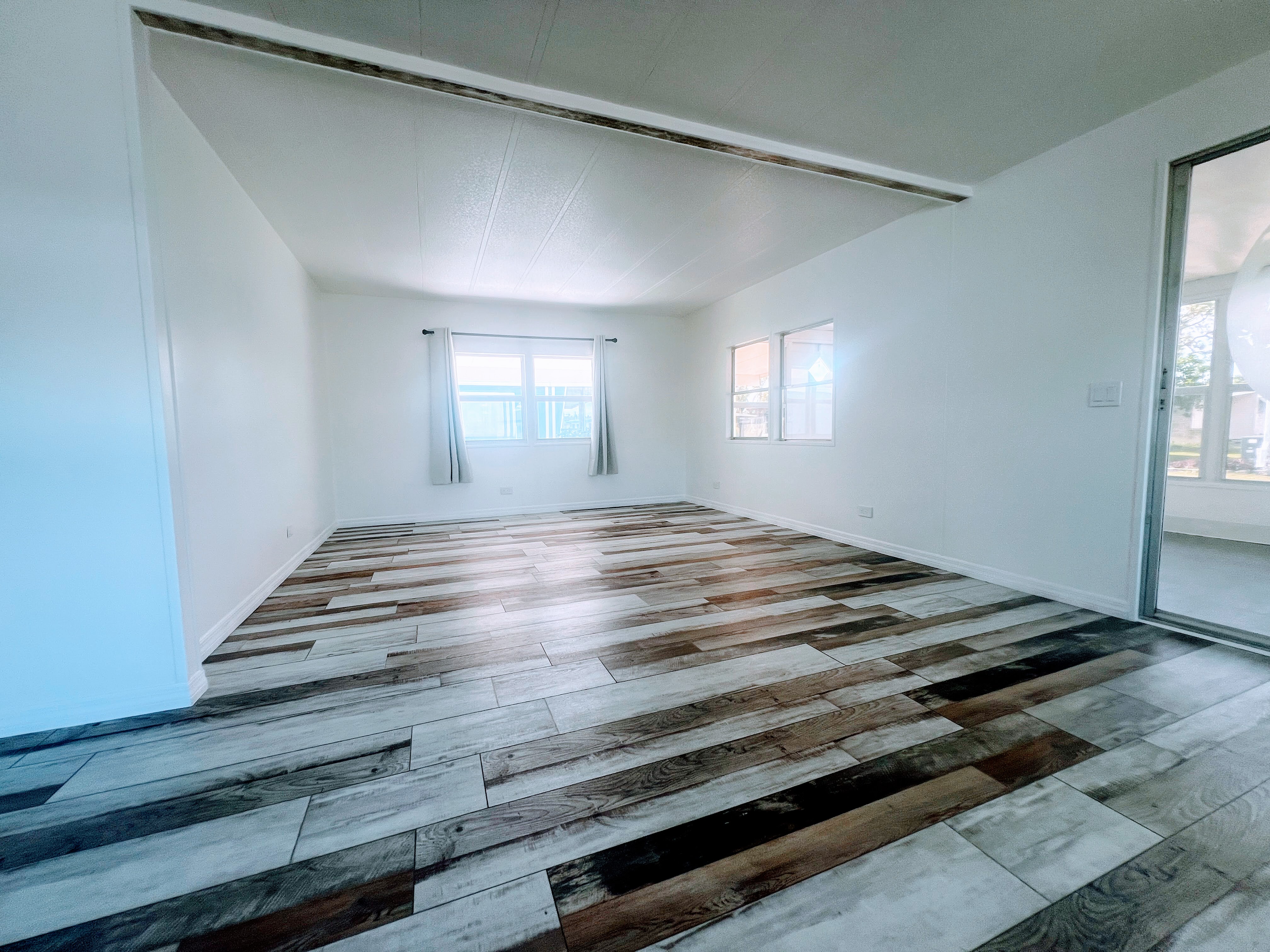 7001 142nd Avenue N, Lot 32, Largo, Florida 33771, 2 Bedrooms Bedrooms, ,2 BathroomsBathrooms,55-Plus Mobile Home,For Sale,142nd Avenue N, Lot 32,3809