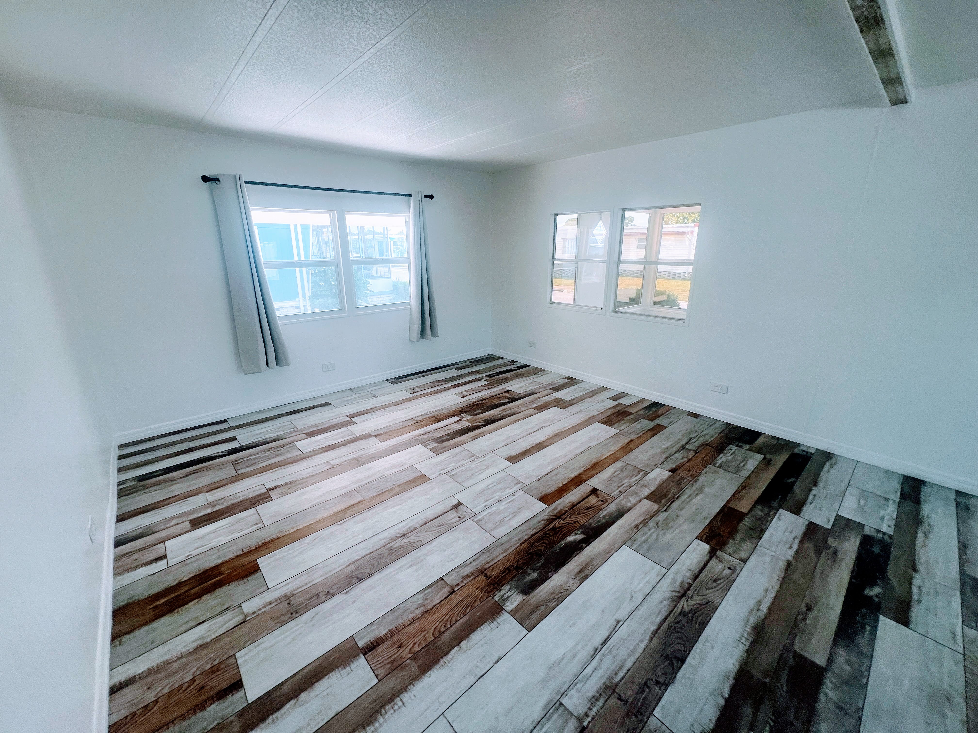 7001 142nd Avenue N, Lot 32, Largo, Florida 33771, 2 Bedrooms Bedrooms, ,2 BathroomsBathrooms,55-Plus Mobile Home,For Sale,142nd Avenue N, Lot 32,3809