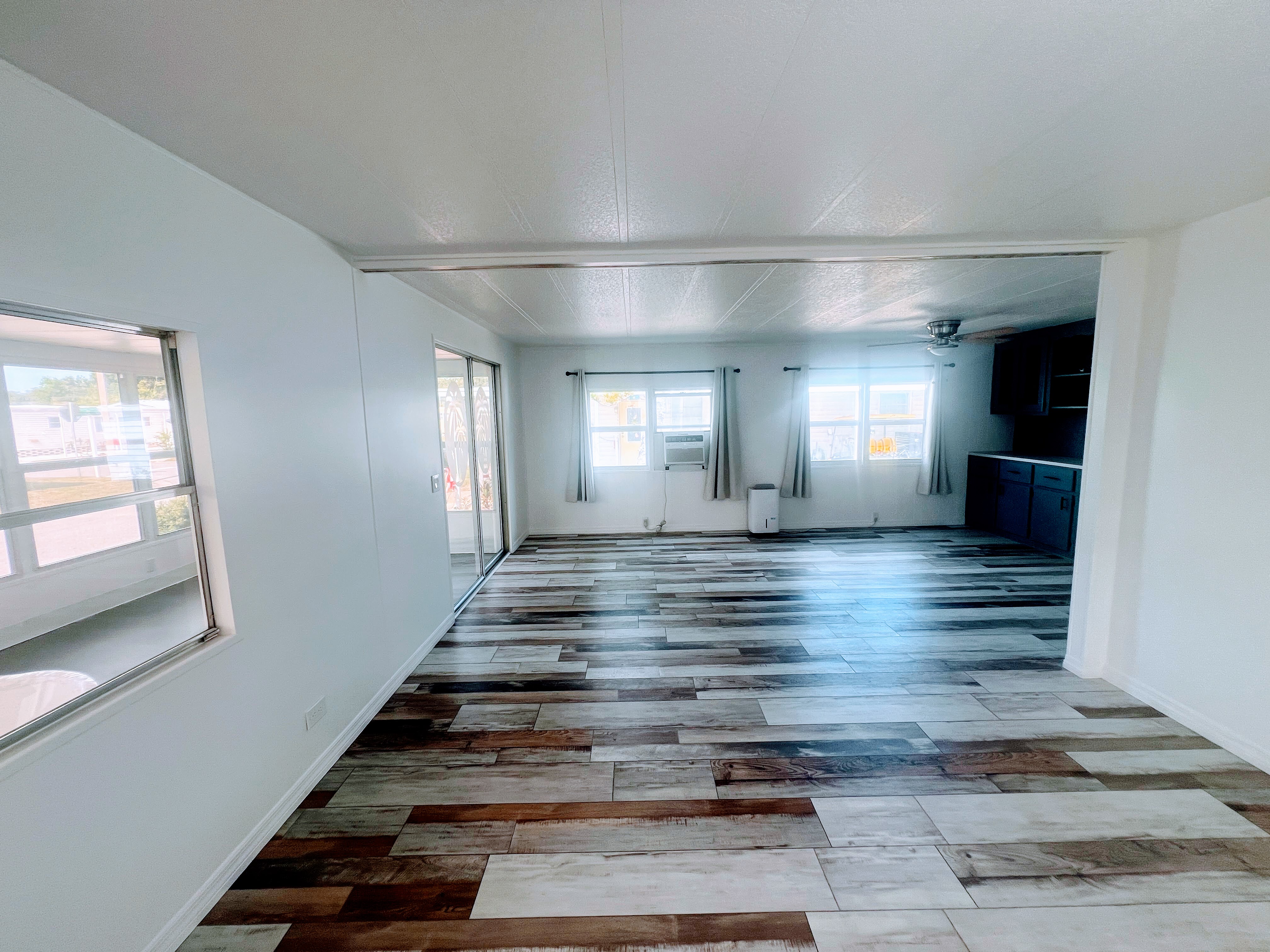 7001 142nd Avenue N, Lot 32, Largo, Florida 33771, 2 Bedrooms Bedrooms, ,2 BathroomsBathrooms,55-Plus Mobile Home,For Sale,142nd Avenue N, Lot 32,3809