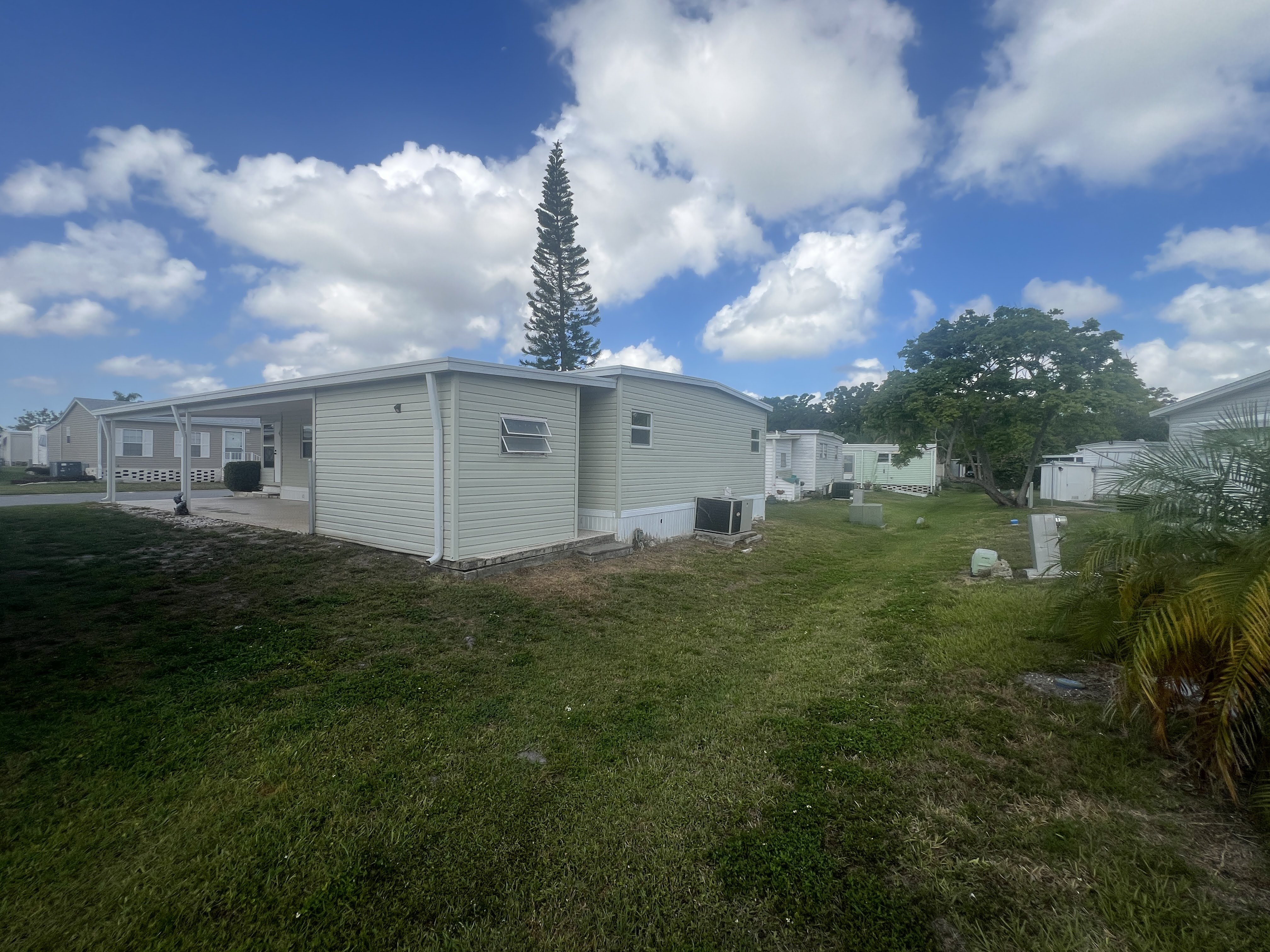 7001 142nd Avenue N, Lot 32, Largo, Florida 33771, 2 Bedrooms Bedrooms, ,2 BathroomsBathrooms,55-Plus Mobile Home,For Sale,142nd Avenue N, Lot 32,3809