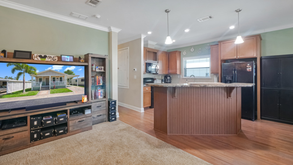 100 Hampton Road, Lot 281, Clearwater, Florida 33759, 2 Bedrooms Bedrooms, ,2 BathroomsBathrooms,55-Plus Mobile Home,For Sale,Hampton Road, Lot 281,3823