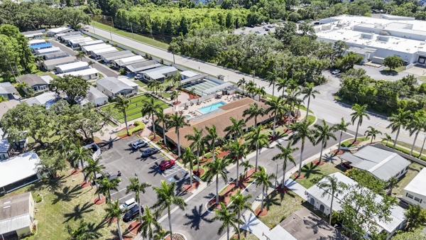 100 Hampton Road, Lot 281, Clearwater, Florida 33759, 2 Bedrooms Bedrooms, ,2 BathroomsBathrooms,55-Plus Mobile Home,For Sale,Hampton Road, Lot 281,3823