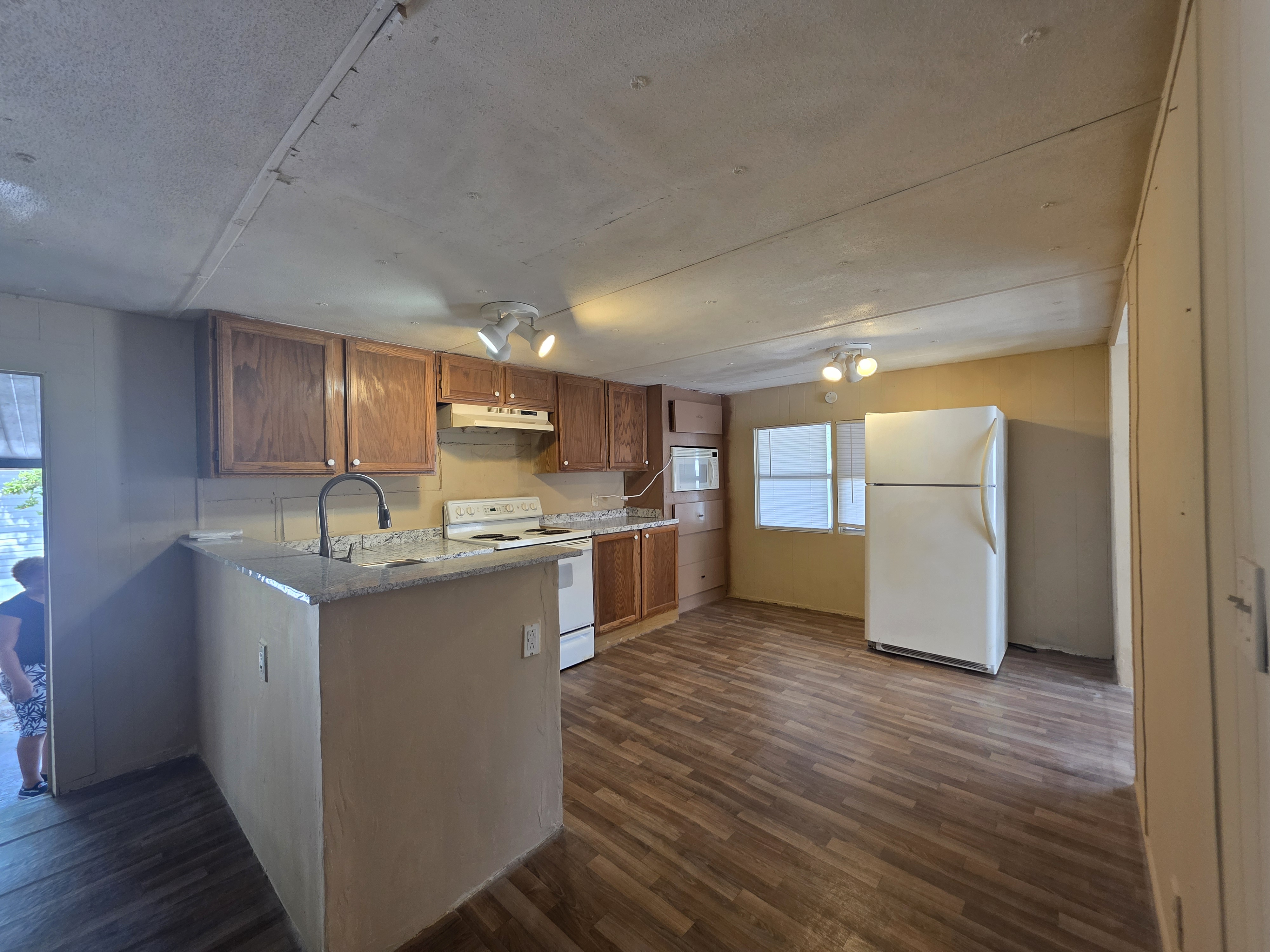 11533 Galway Road, Lot 107, Seffner, Florida 33584, 3 Bedrooms Bedrooms, ,2 BathroomsBathrooms,All - Age Mobile Home,For Sale,Galway Road, Lot 107,3833