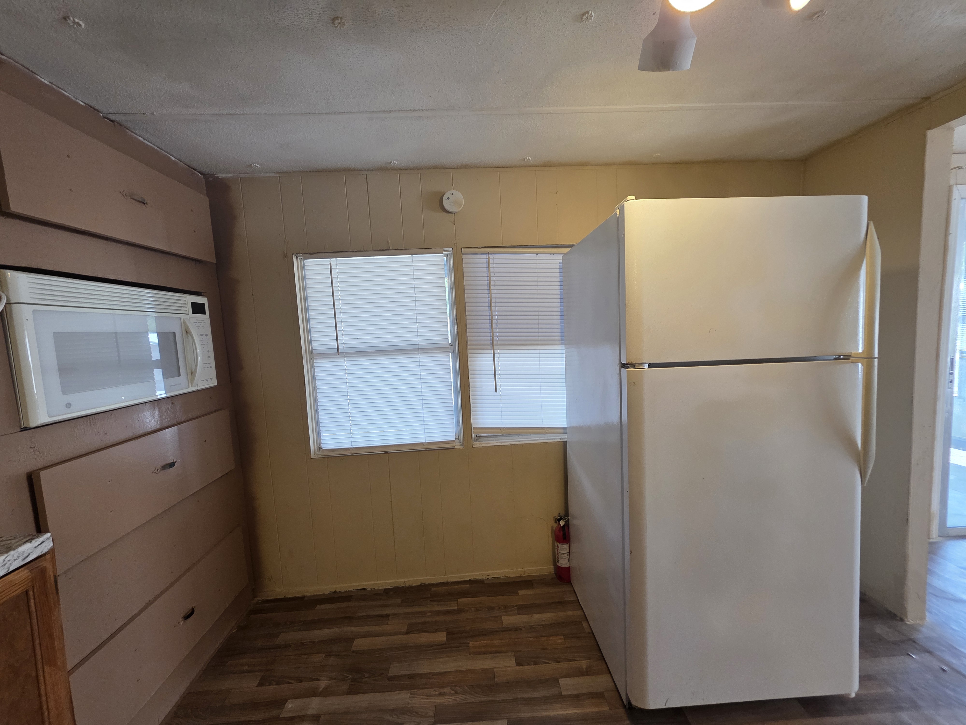 11533 Galway Road, Lot 107, Seffner, Florida 33584, 3 Bedrooms Bedrooms, ,2 BathroomsBathrooms,All - Age Mobile Home,For Sale,Galway Road, Lot 107,3833