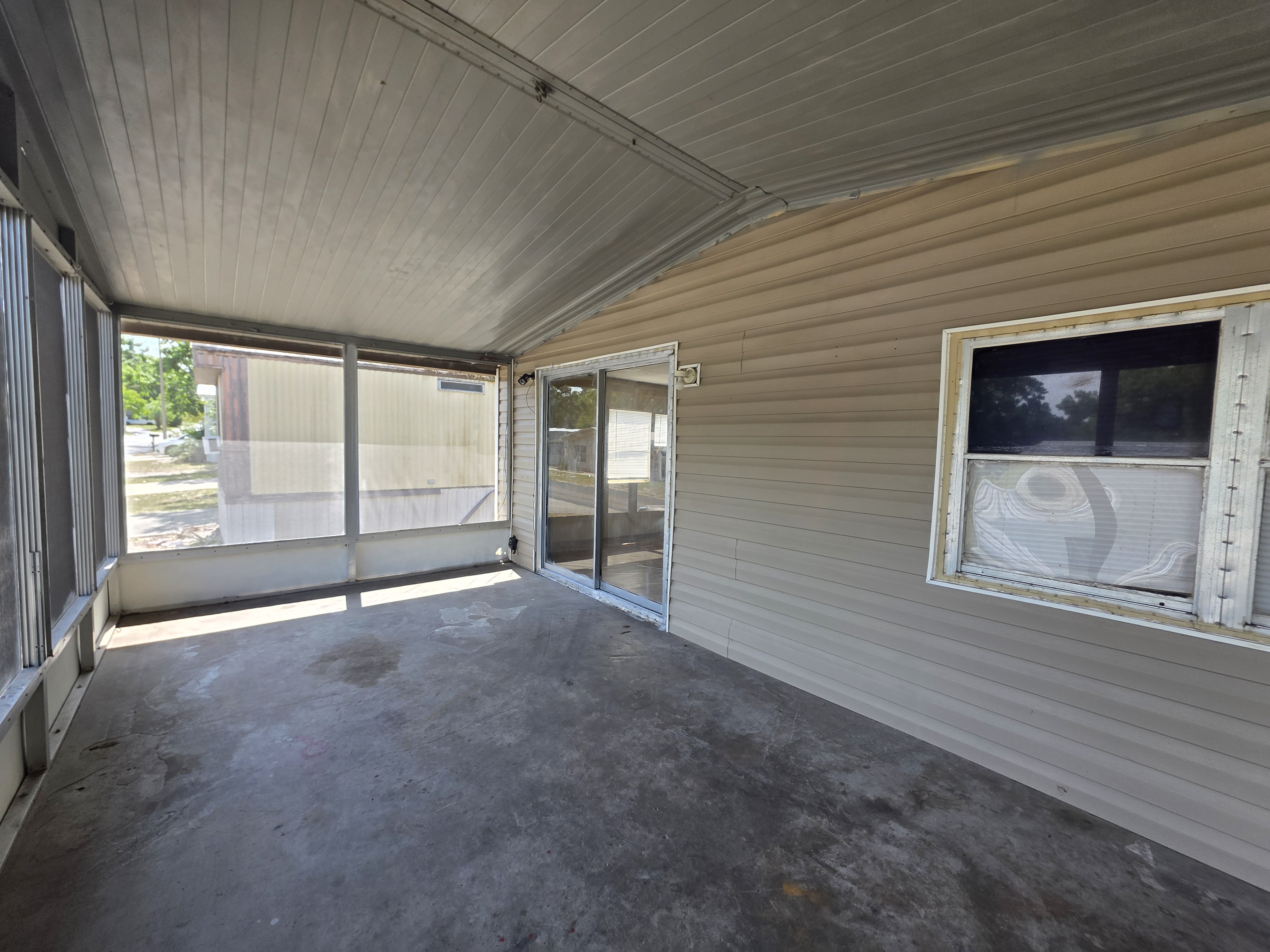 11533 Galway Road, Lot 107, Seffner, Florida 33584, 3 Bedrooms Bedrooms, ,2 BathroomsBathrooms,All - Age Mobile Home,For Sale,Galway Road, Lot 107,3833