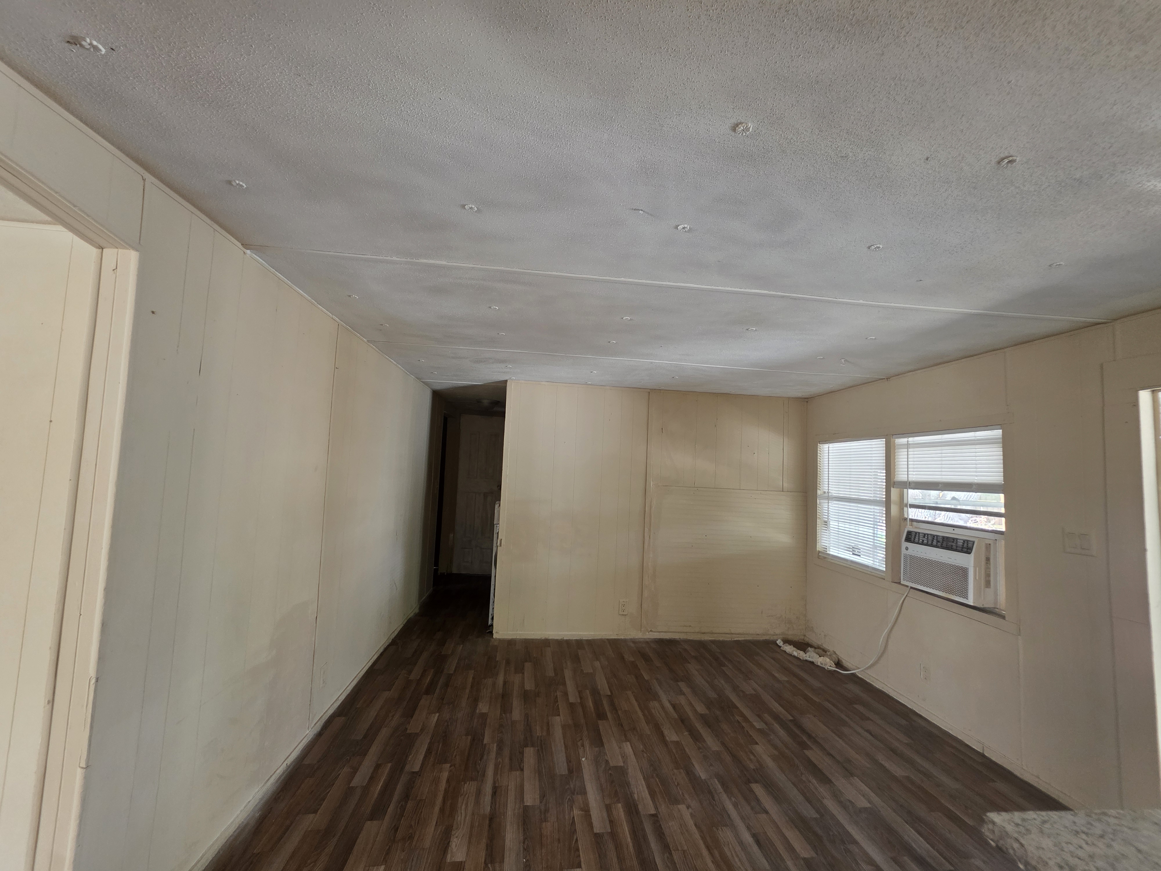 11533 Galway Road, Lot 107, Seffner, Florida 33584, 3 Bedrooms Bedrooms, ,2 BathroomsBathrooms,All - Age Mobile Home,For Sale,Galway Road, Lot 107,3833