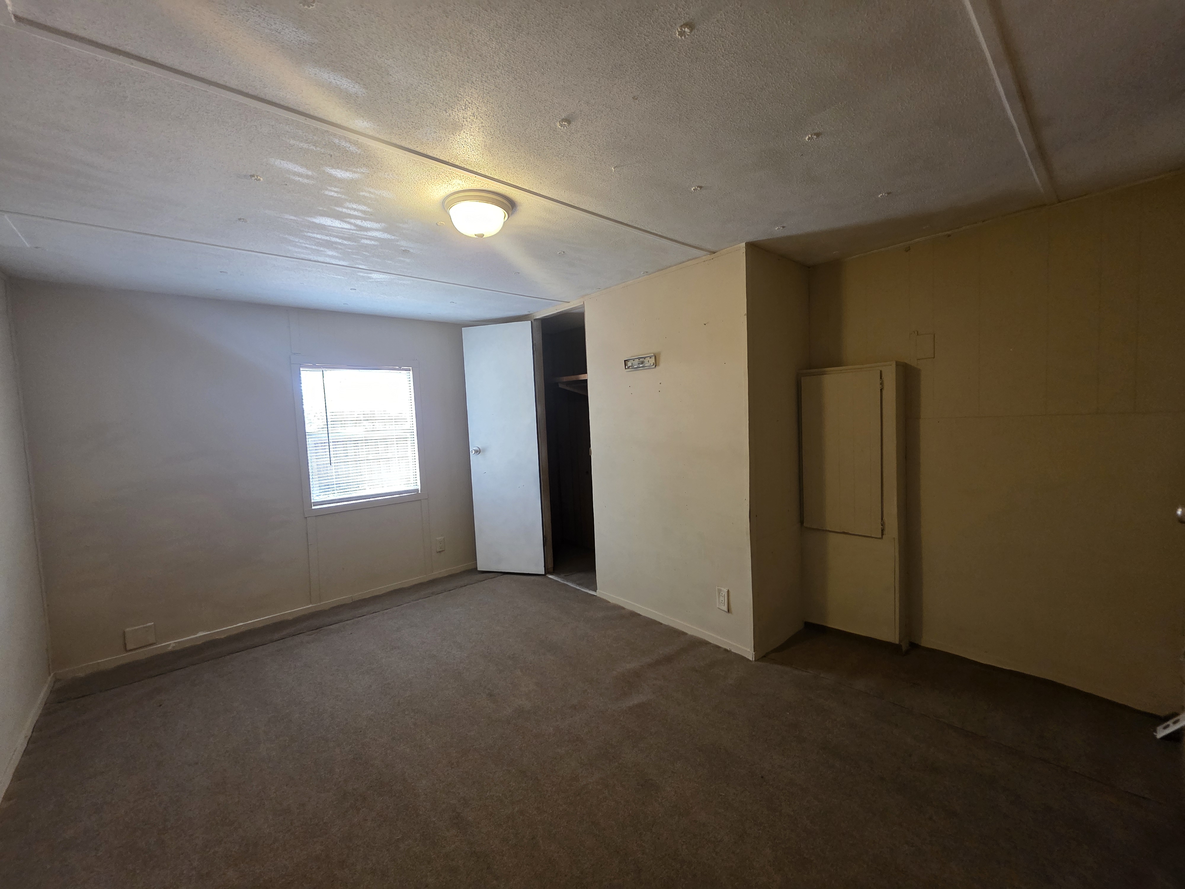 11533 Galway Road, Lot 107, Seffner, Florida 33584, 3 Bedrooms Bedrooms, ,2 BathroomsBathrooms,All - Age Mobile Home,For Sale,Galway Road, Lot 107,3833