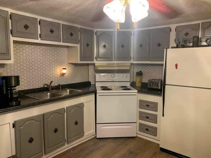 6102 14th St, Zephyrhills, Florida 33542, 2 Bedrooms Bedrooms, ,1 BathroomBathrooms,55-Plus Mobile Home,For Sale,14th St ,3840