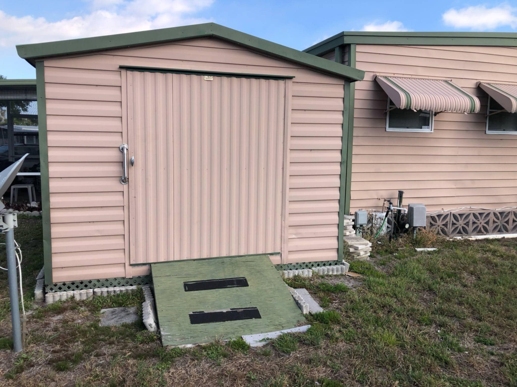 6315 Honolulu Drive, Bradenton, Florida 34207, 2 Bedrooms Bedrooms, ,2 BathroomsBathrooms,55-Plus Mobile Home,For Sale,Honolulu Drive,3843