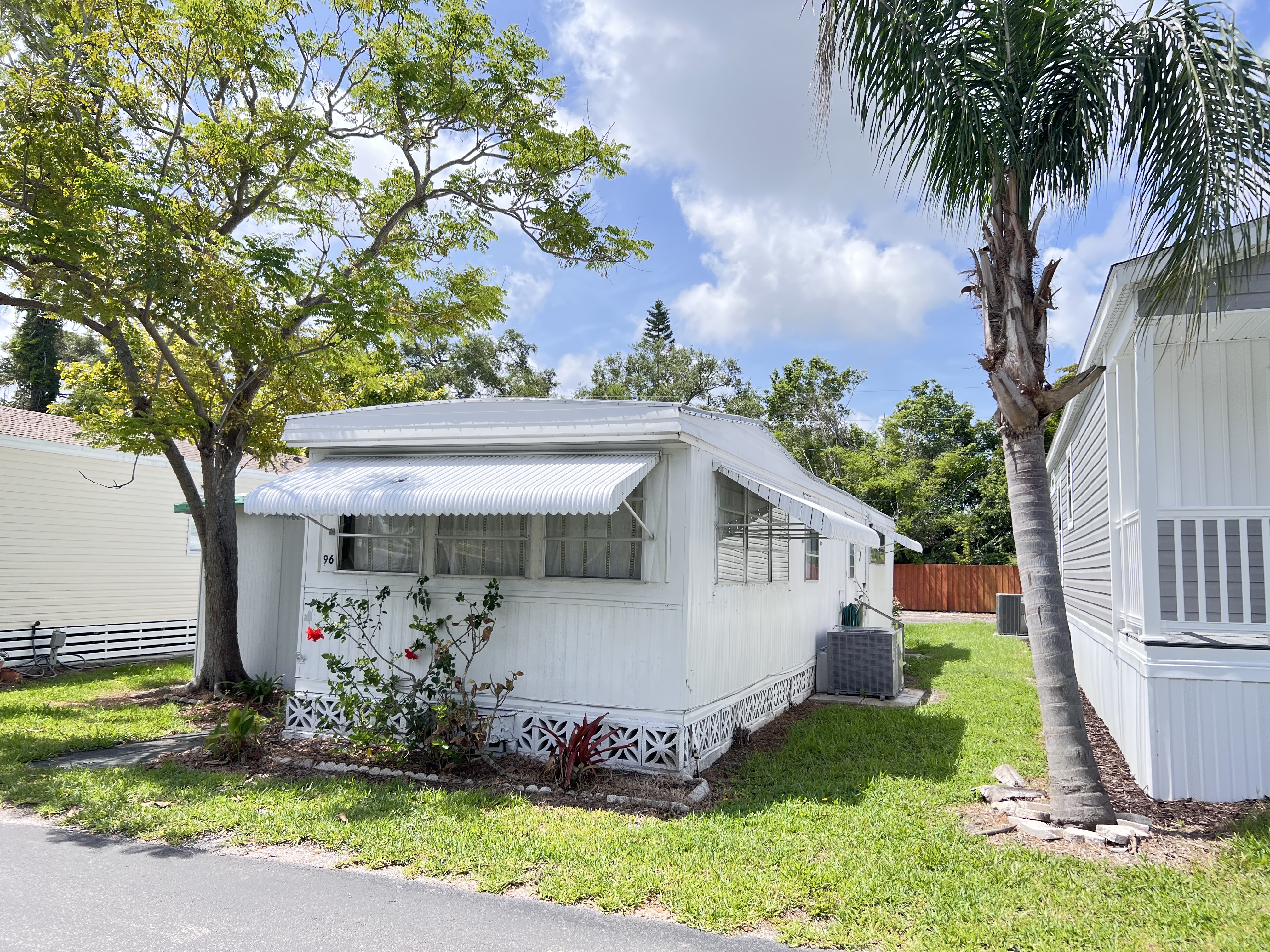 2320 Bee Ridge Road, Lot 96, Sarasota, Florida 34239, 1 Bedroom Bedrooms, ,1 BathroomBathrooms,55-Plus Mobile Home,For Sale,Bee Ridge Road, Lot 96,3859