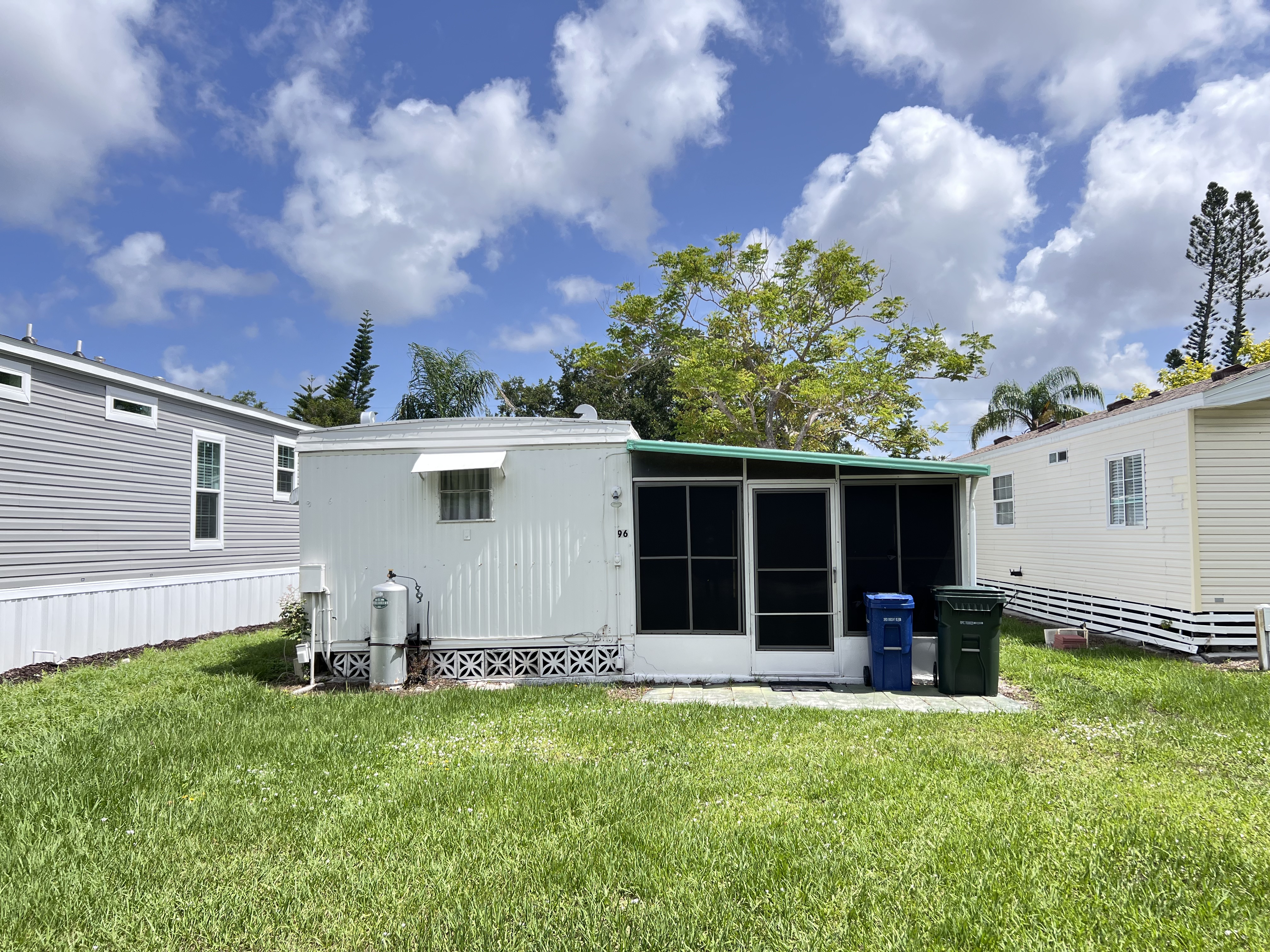 2320 Bee Ridge Road, Lot 96, Sarasota, Florida 34239, 1 Bedroom Bedrooms, ,1 BathroomBathrooms,55-Plus Mobile Home,For Sale,Bee Ridge Road, Lot 96,3859