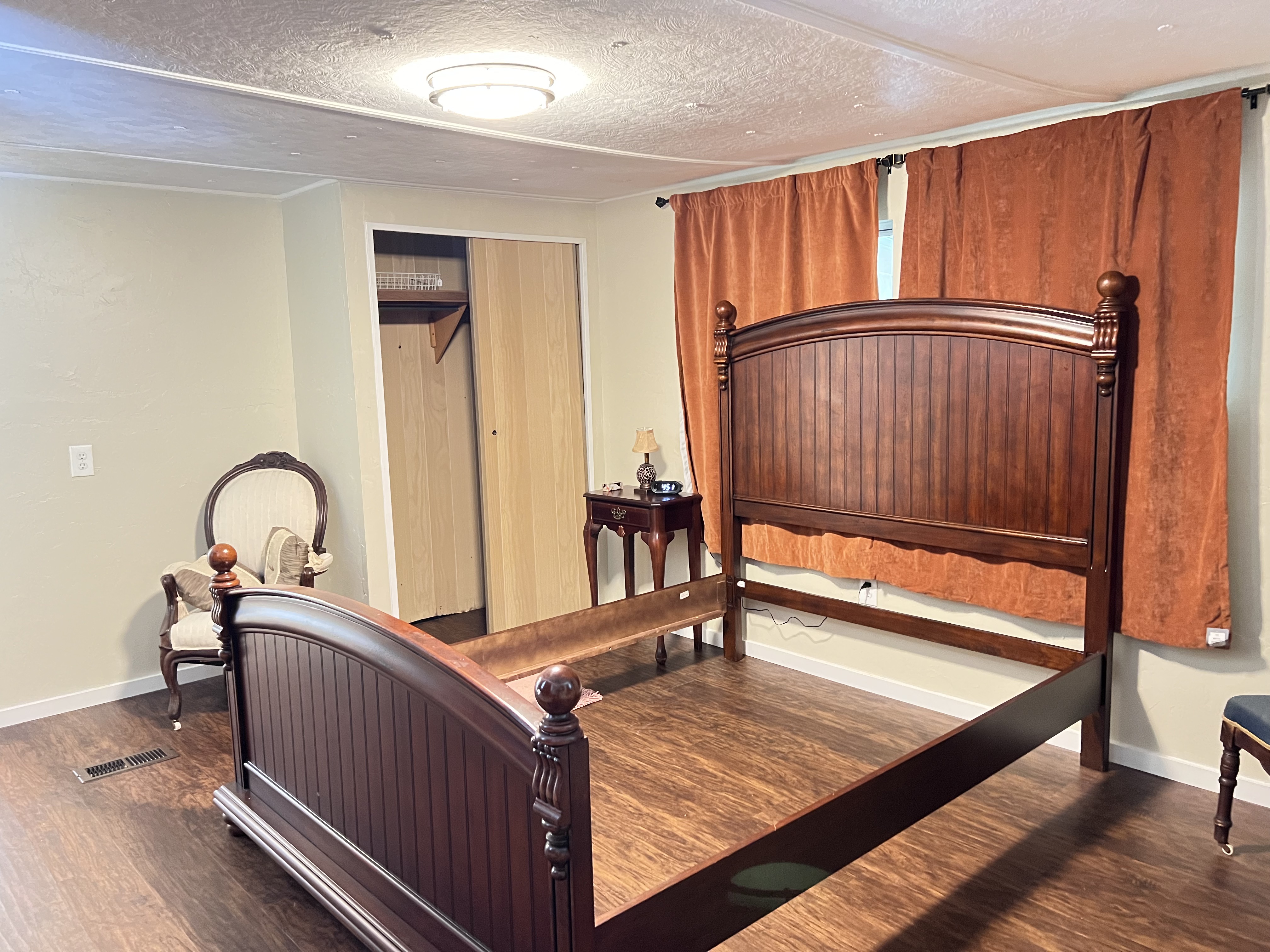 2320 Bee Ridge Road, Lot 96, Sarasota, Florida 34239, 1 Bedroom Bedrooms, ,1 BathroomBathrooms,55-Plus Mobile Home,For Sale,Bee Ridge Road, Lot 96,3859