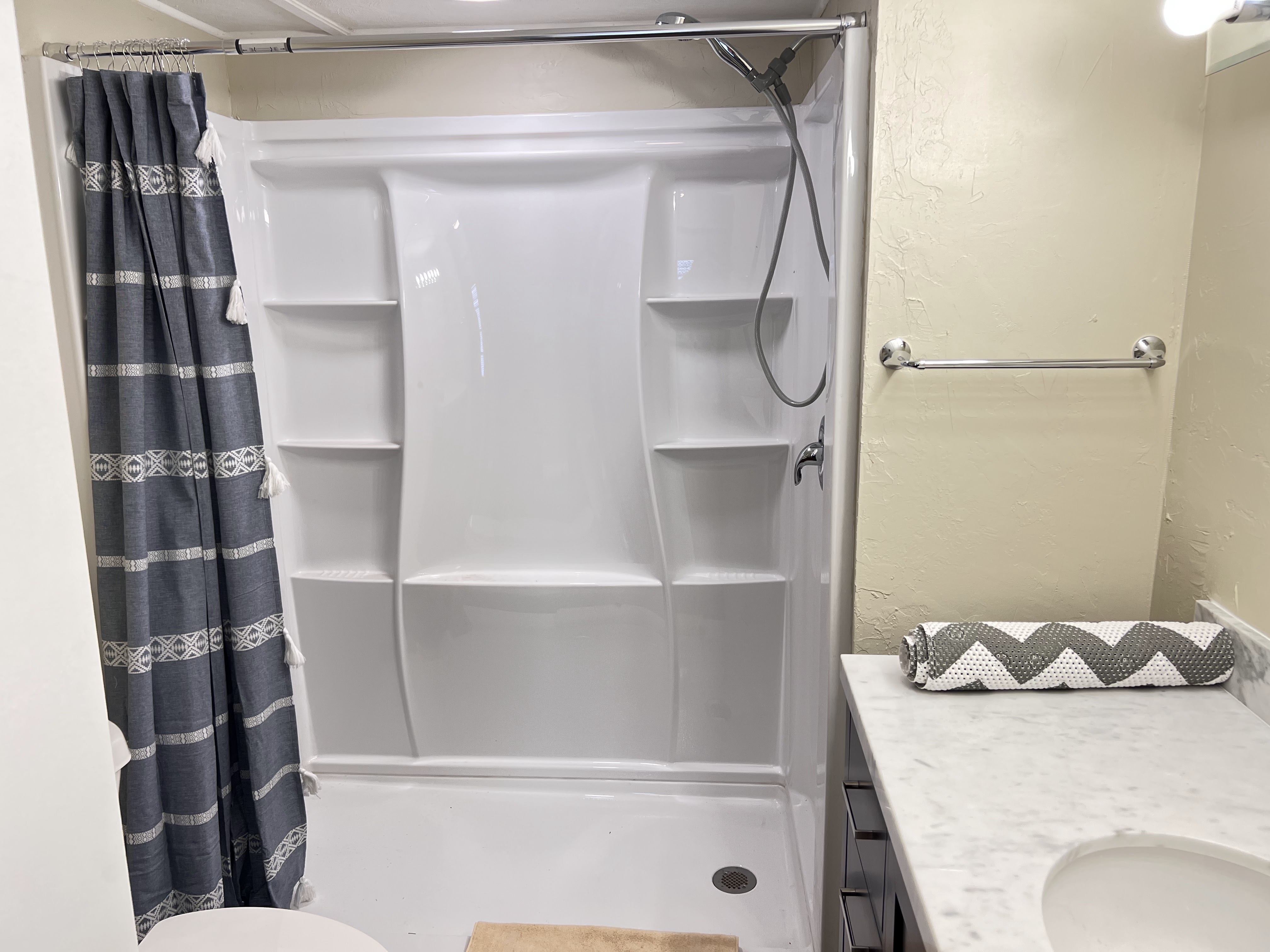 2320 Bee Ridge Road, Lot 96, Sarasota, Florida 34239, 1 Bedroom Bedrooms, ,1 BathroomBathrooms,55-Plus Mobile Home,For Sale,Bee Ridge Road, Lot 96,3859