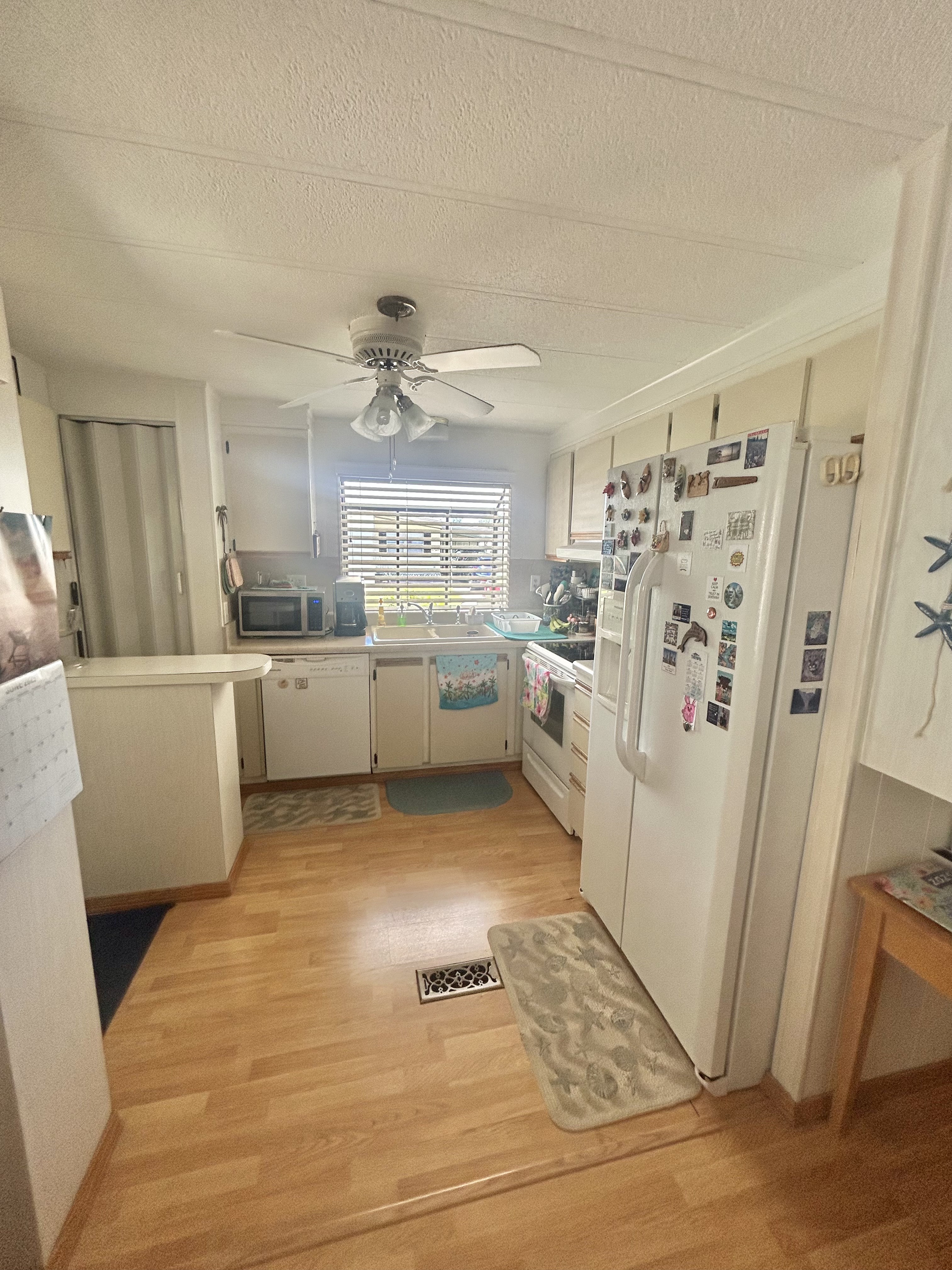 3901 71st St W, Lot 129, Bradenton, Florida 34209, 2 Bedrooms Bedrooms, ,1.5 BathroomsBathrooms,55-Plus Mobile Home,For Sale,71st St W, Lot 129,3860