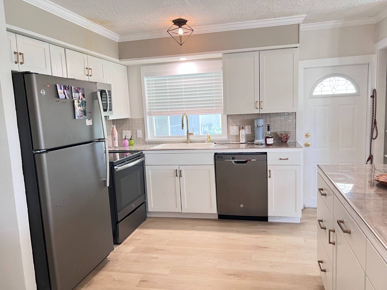 2871 Bay Aristocrat Dr, Sarasota, Florida 34234, 2 Bedrooms Bedrooms, ,2 BathroomsBathrooms,55-Plus Mobile Home,For Sale,Bay Aristocrat Dr,3863