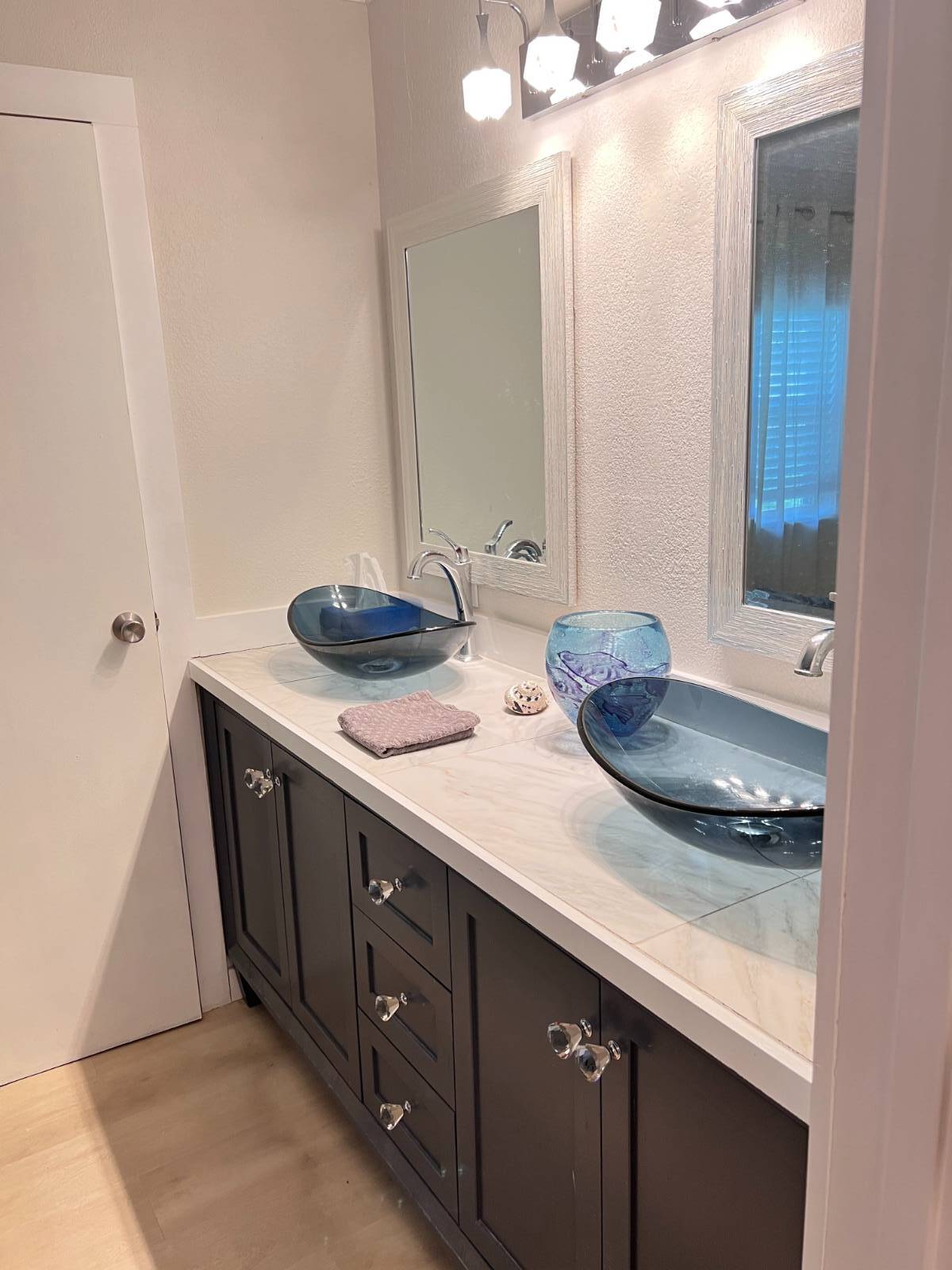 2871 Bay Aristocrat Dr, Sarasota, Florida 34234, 2 Bedrooms Bedrooms, ,2 BathroomsBathrooms,55-Plus Mobile Home,For Sale,Bay Aristocrat Dr,3863