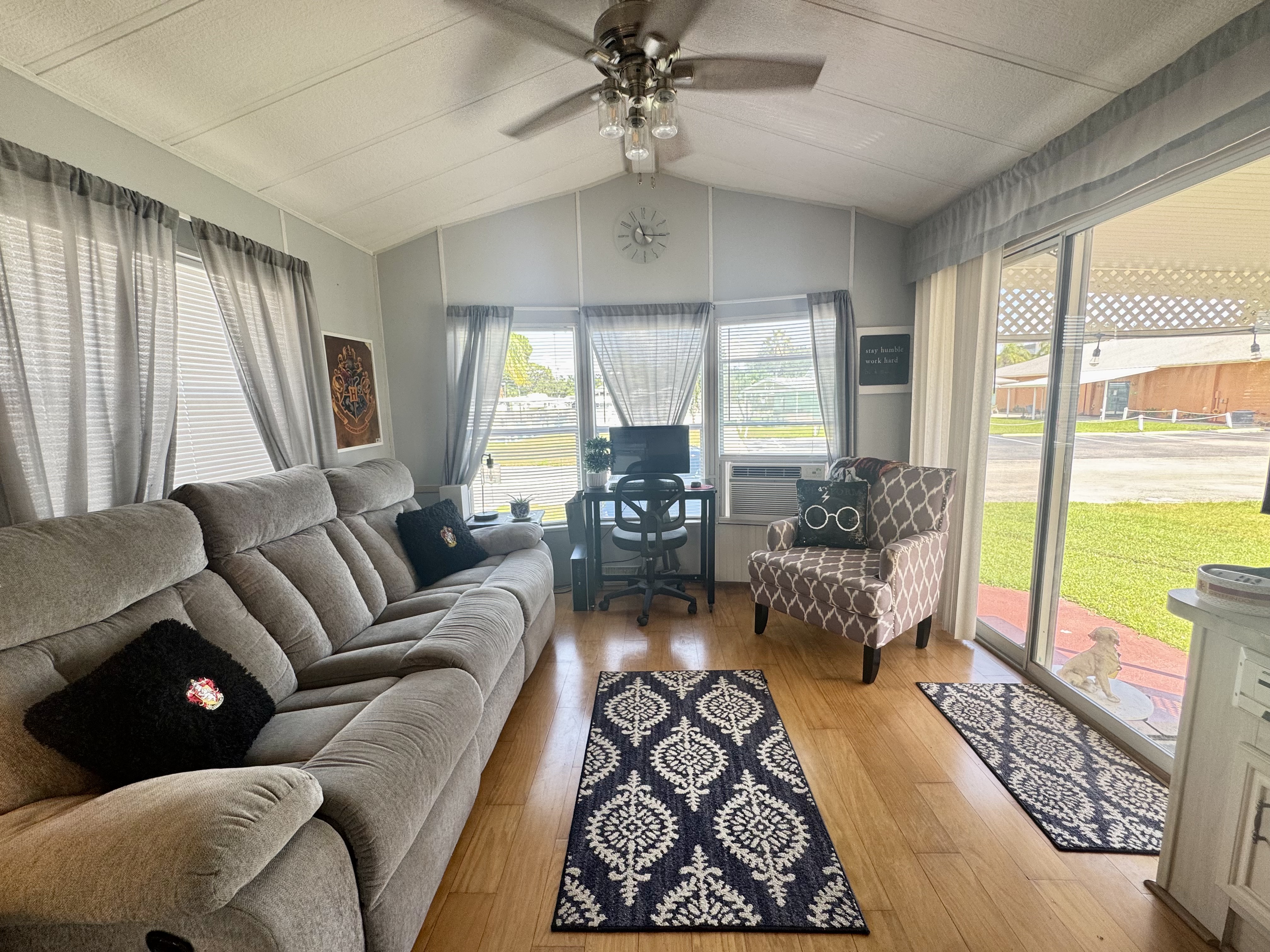 2871 Bay Aristocrat Dr, Sarasota, Florida 34234, 2 Bedrooms Bedrooms, ,2 BathroomsBathrooms,55-Plus Mobile Home,For Sale,Bay Aristocrat Dr,3863