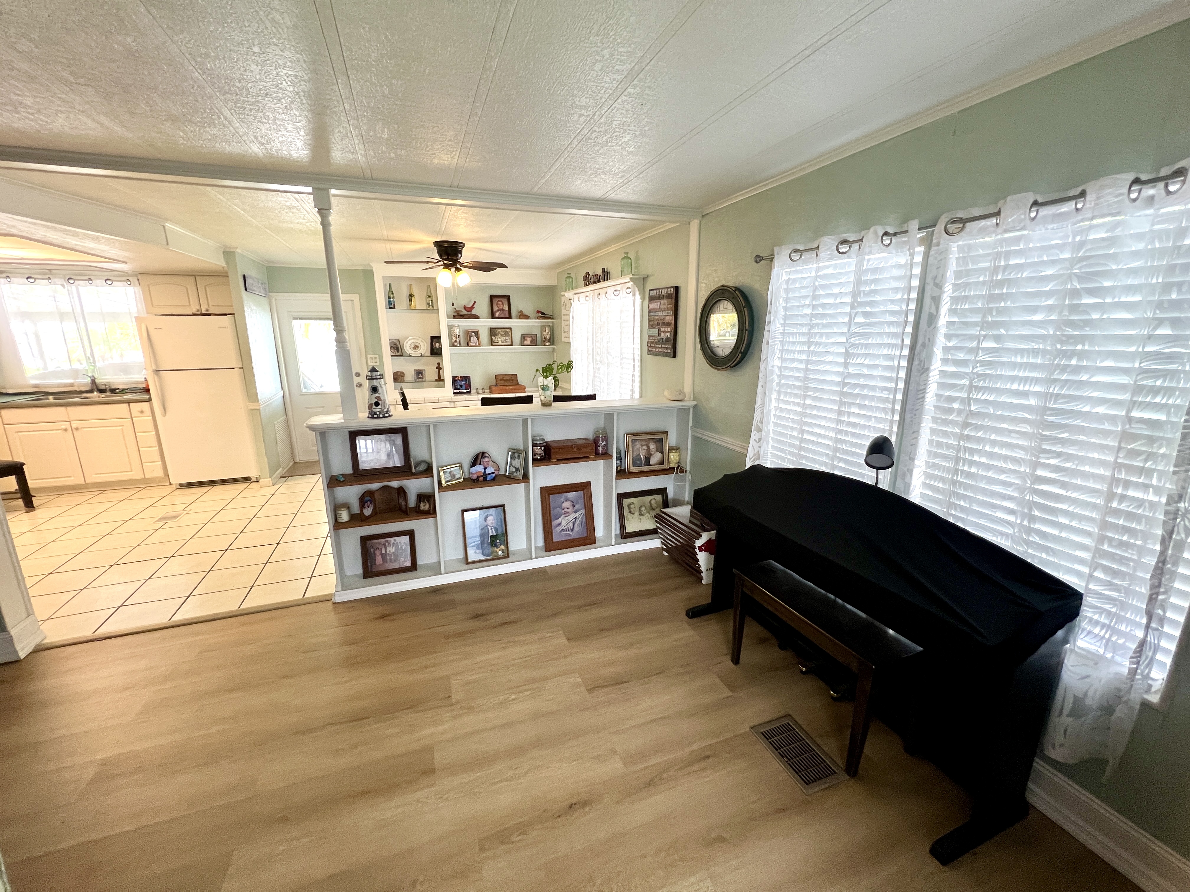 546 Montego Lane North, Ellenton, Florida 34222, 2 Bedrooms Bedrooms, ,2 BathroomsBathrooms,55-Plus Mobile Home,For Sale,Montego Lane North,3865