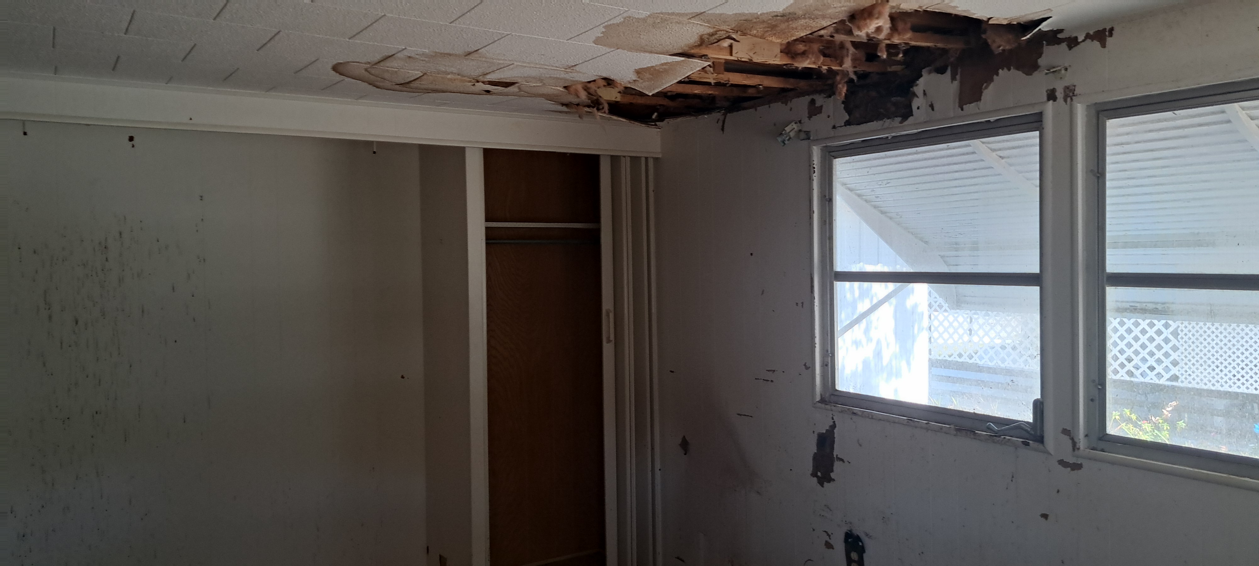 249 Jasper St N W, Largo, Florida 33770, 1 Bedroom Bedrooms, ,1 BathroomBathrooms,55-Plus Mobile Home,For Sale,Jasper St N W,3866