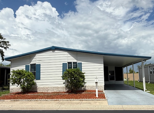 100 Hampton Road, Lot 201, Clearwater, Florida 33759, 2 Bedrooms Bedrooms, ,2 BathroomsBathrooms,55-Plus Mobile Home,For Sale,Hampton Road, Lot 201,3869