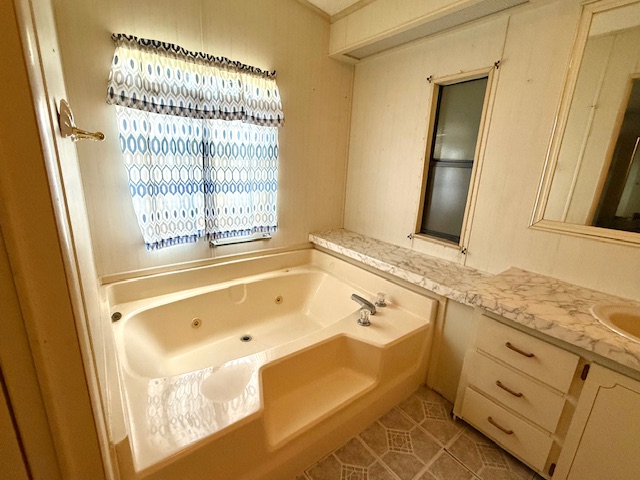 100 Hampton Road, Lot 201, Clearwater, Florida 33759, 2 Bedrooms Bedrooms, ,2 BathroomsBathrooms,55-Plus Mobile Home,For Sale,Hampton Road, Lot 201,3869