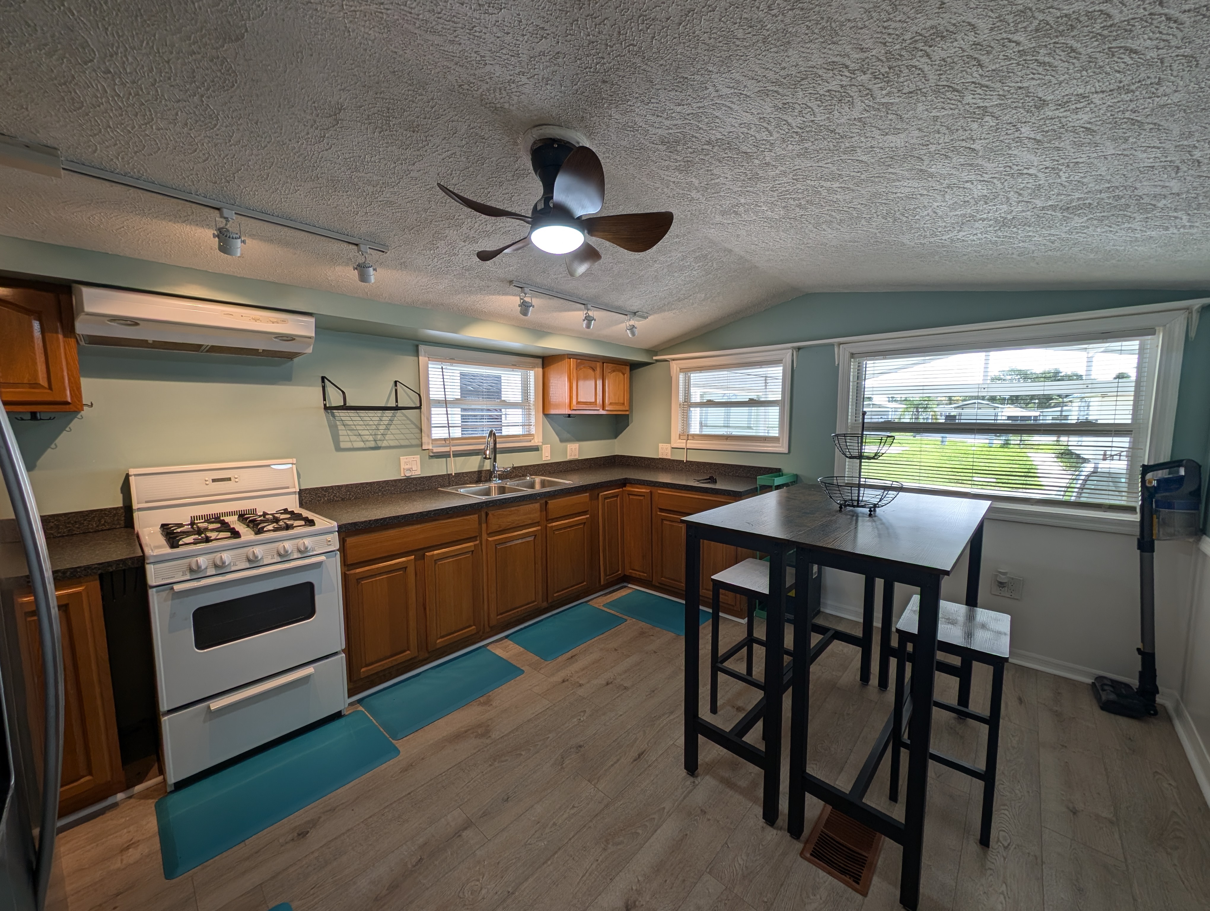 3731 Ali Ala Loop, Ruskin, Florida 33570, 1 Bedroom Bedrooms, ,1 BathroomBathrooms,All - Age Mobile Home,For Sale,Ali Ala Loop,3871