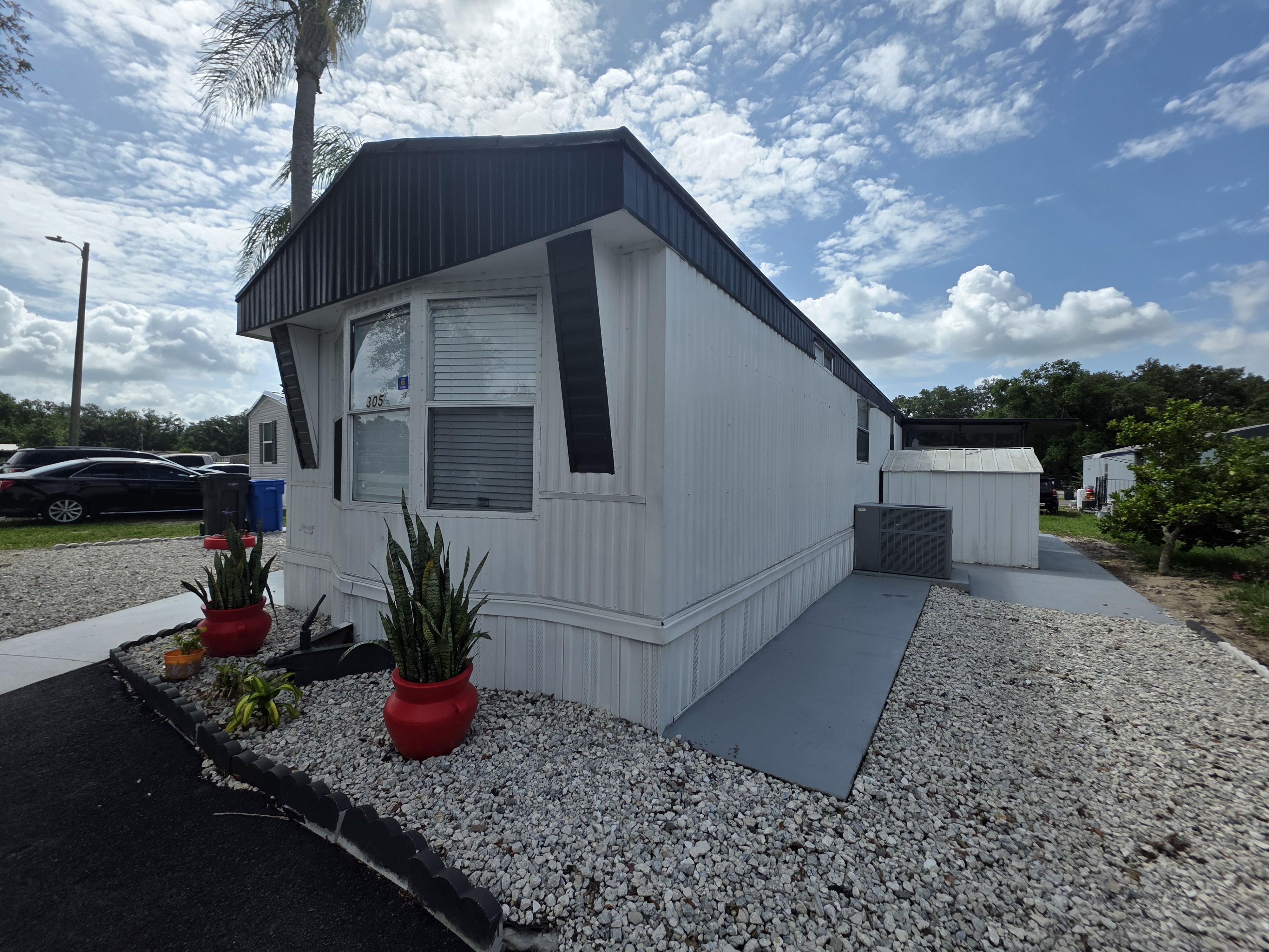305 Magnolia Lane, Tampa, Florida 33610, 2 Bedrooms Bedrooms, ,2 BathroomsBathrooms,All - Age Mobile Home,For Sale,Magnolia Lane,3874