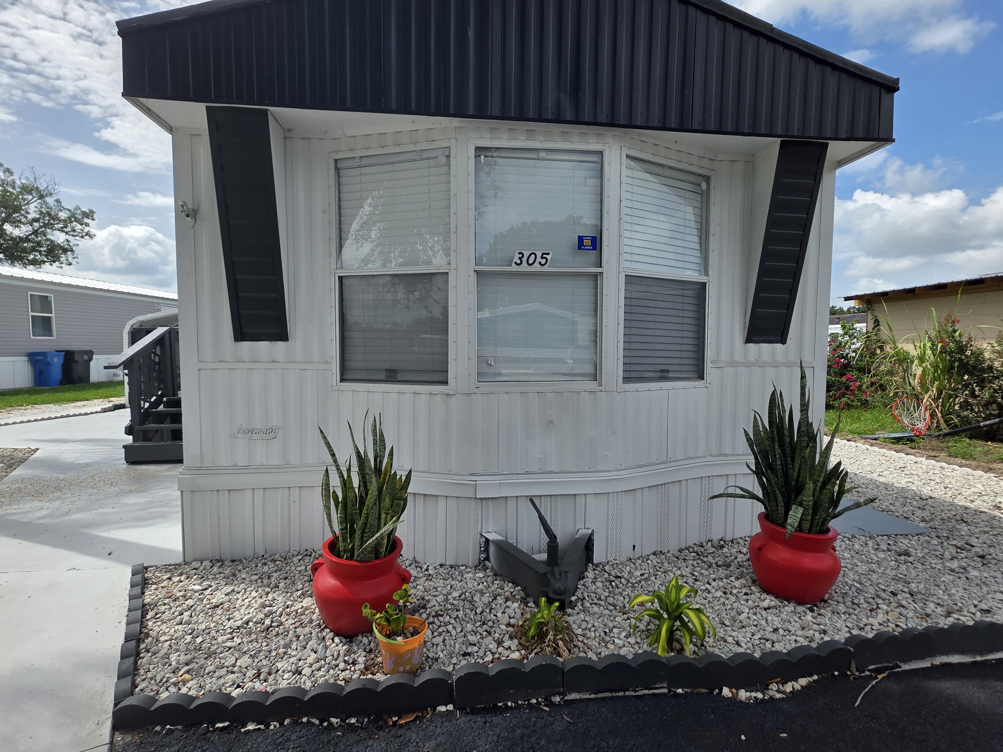 305 Magnolia Lane, Tampa, Florida 33610, 2 Bedrooms Bedrooms, ,2 BathroomsBathrooms,All - Age Mobile Home,For Sale,Magnolia Lane,3874