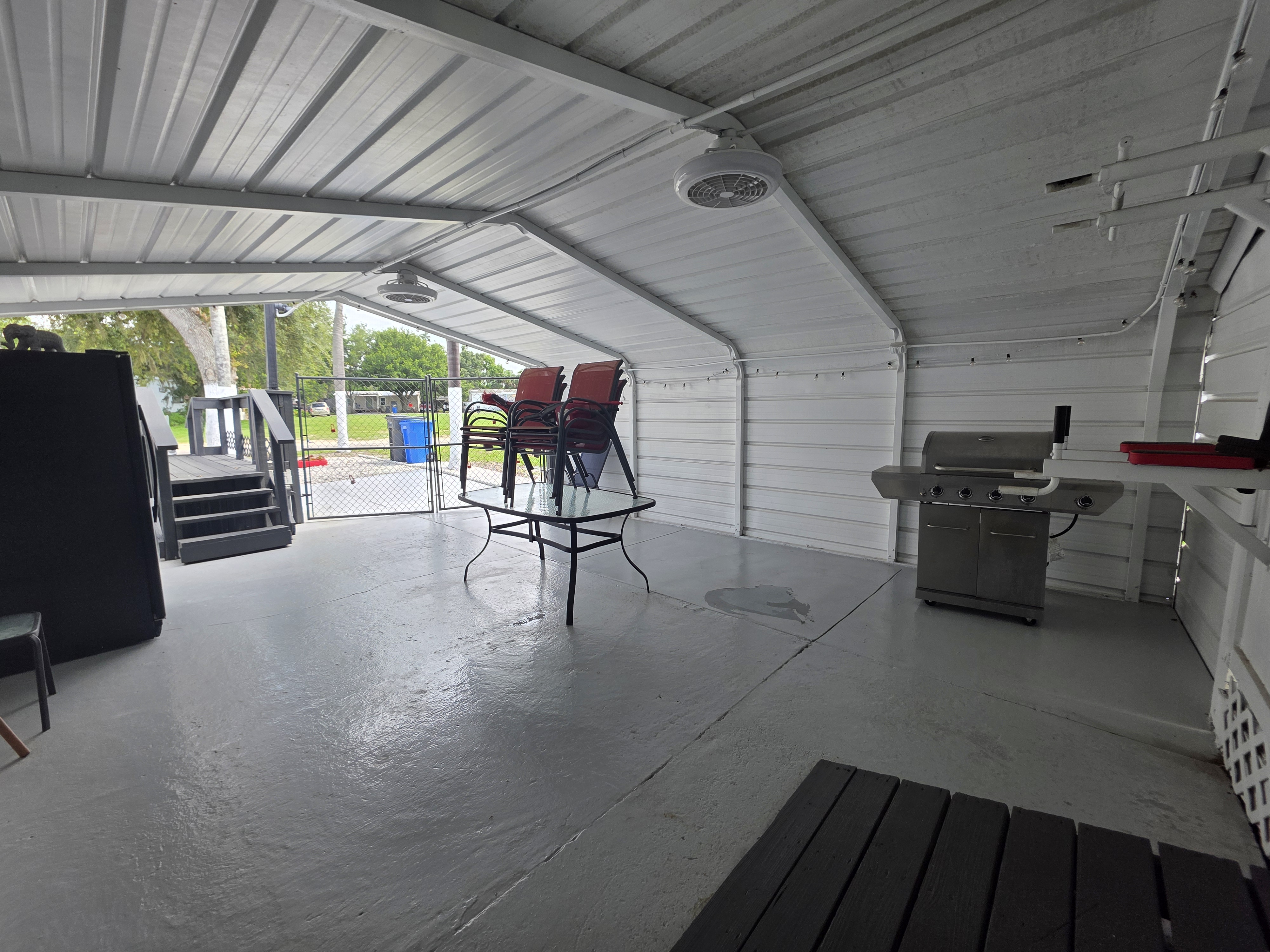 305 Magnolia Lane, Tampa, Florida 33610, 2 Bedrooms Bedrooms, ,2 BathroomsBathrooms,All - Age Mobile Home,For Sale,Magnolia Lane,3874