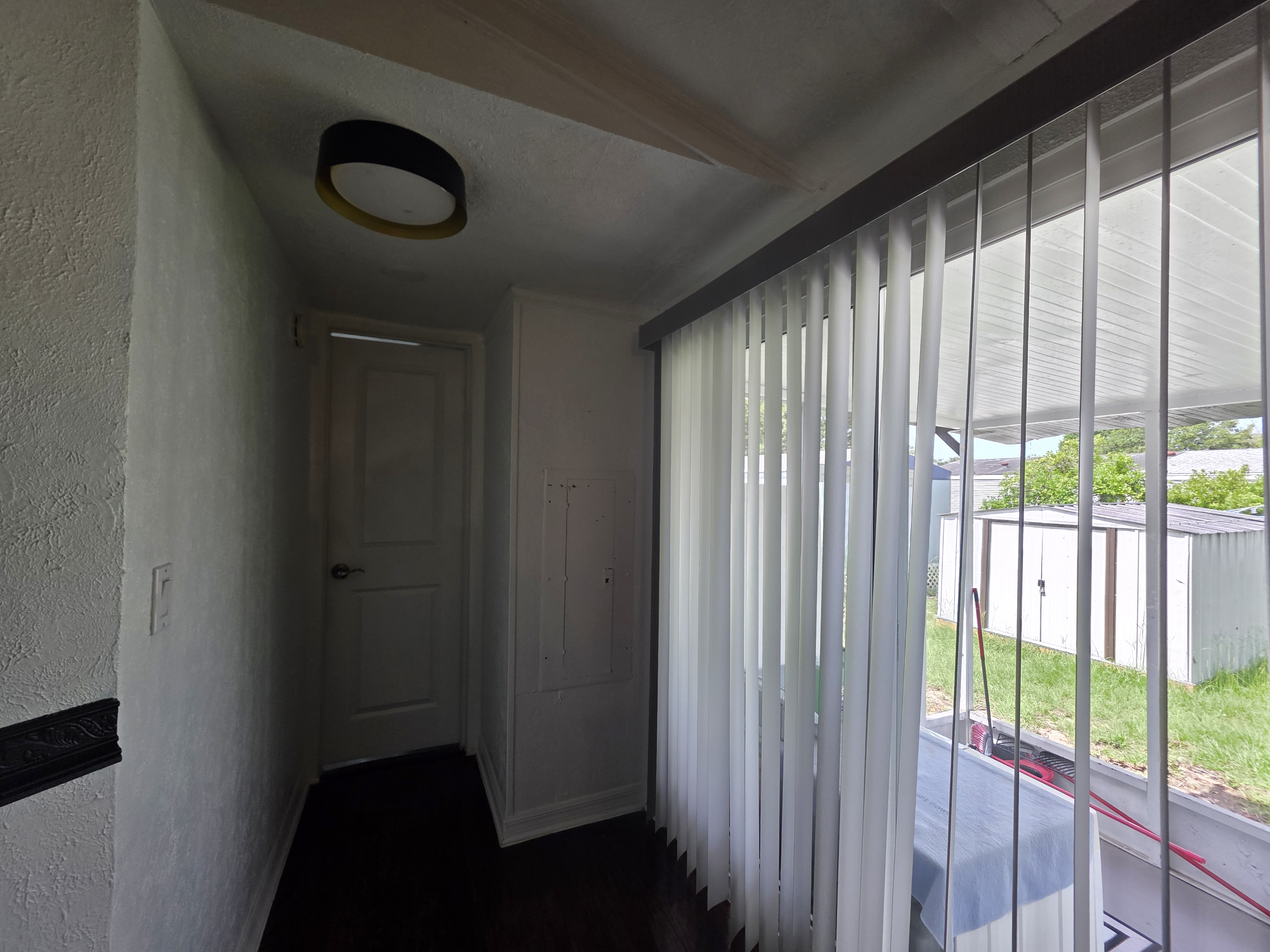 305 Magnolia Lane, Tampa, Florida 33610, 2 Bedrooms Bedrooms, ,2 BathroomsBathrooms,All - Age Mobile Home,For Sale,Magnolia Lane,3874